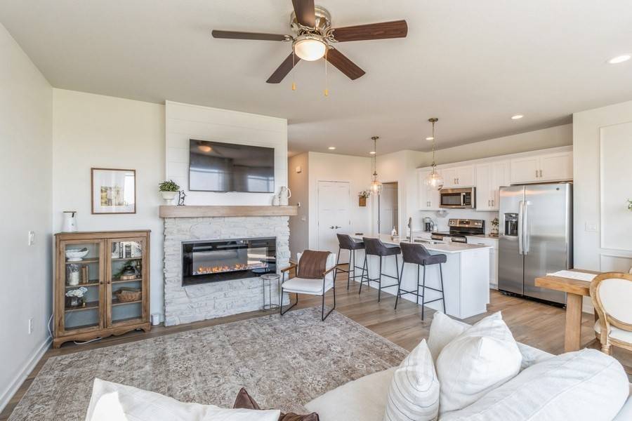 Urbandale, IA 50323,16631 Mill Pond Drive