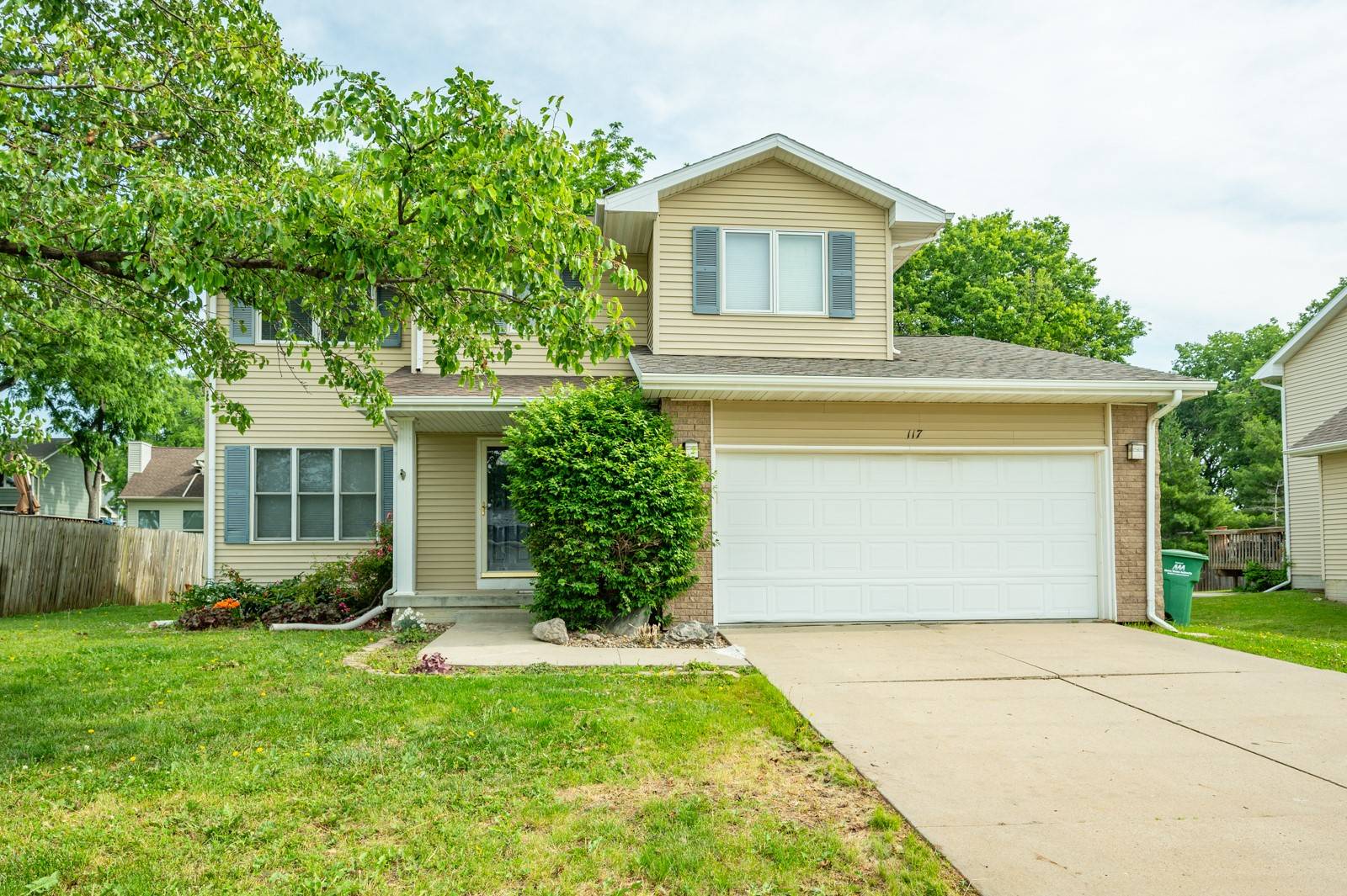 Altoona, IA 50009,117 4th Street NW