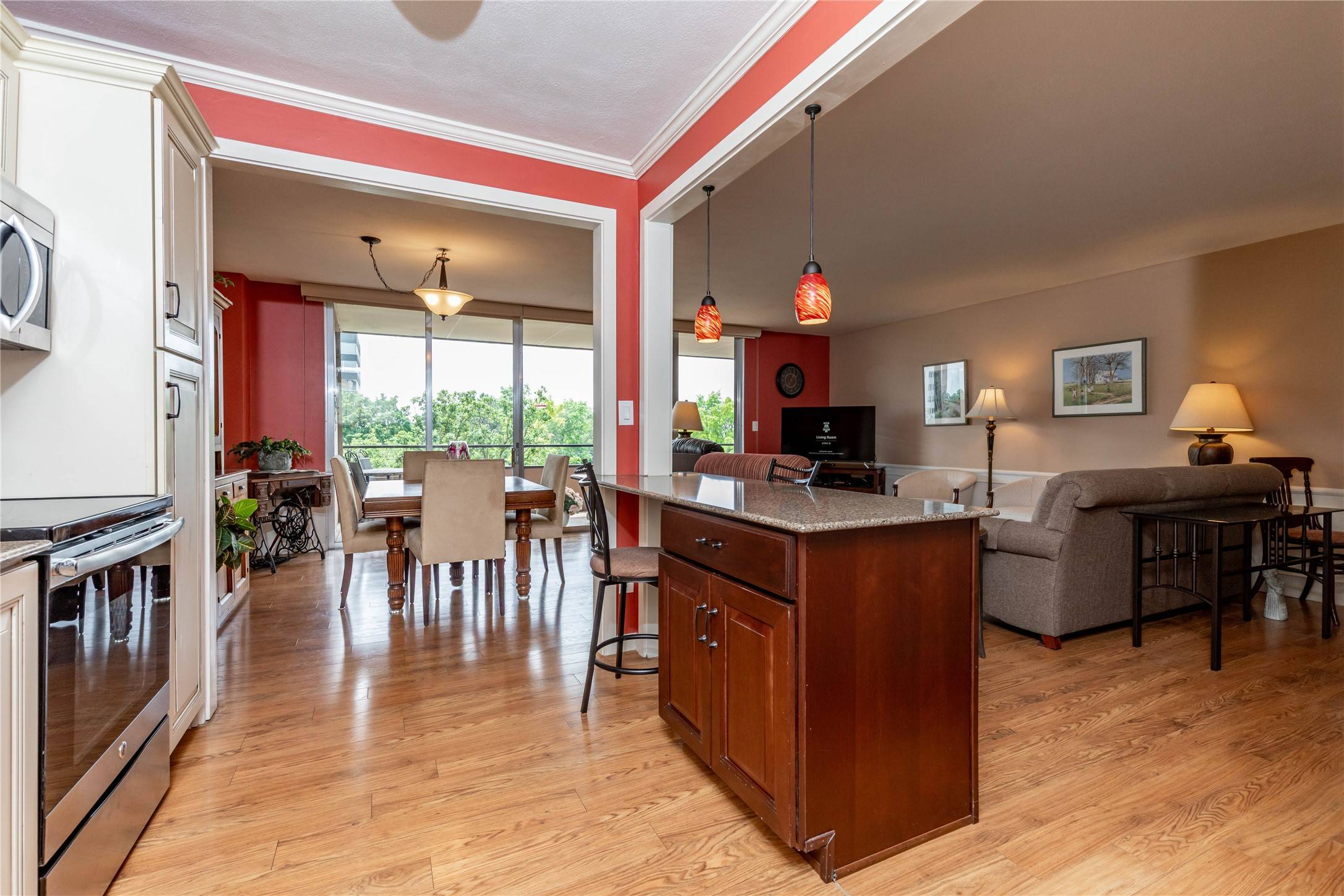 Des Moines, IA 50312,3663 Grand Avenue #604