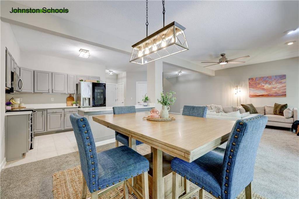 Des Moines, IA 50310,5583 Meredith Drive #5C