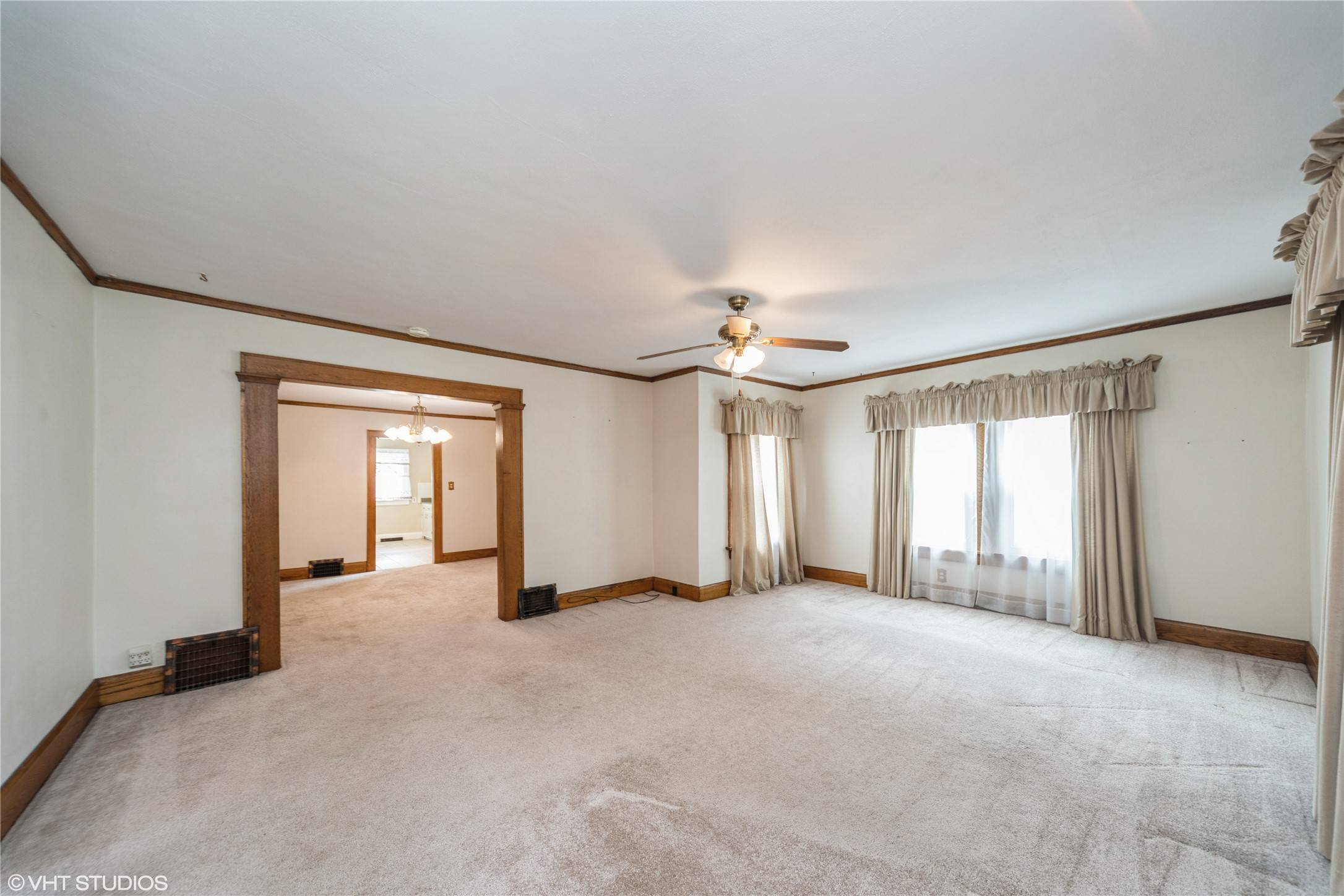 Des Moines, IA 50312,737 38th Street