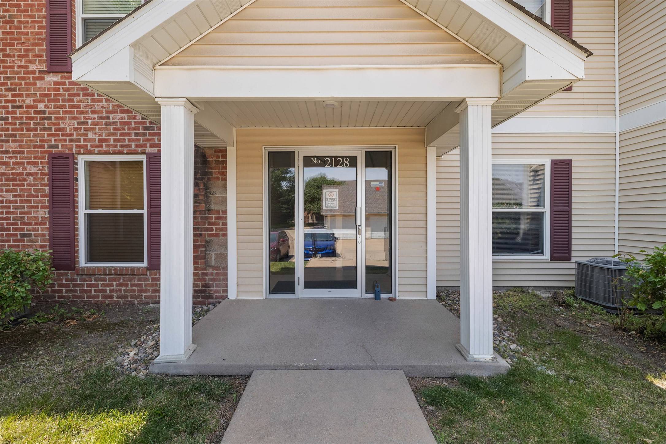 Clive, IA 50325,2128 NW 156th Street #31