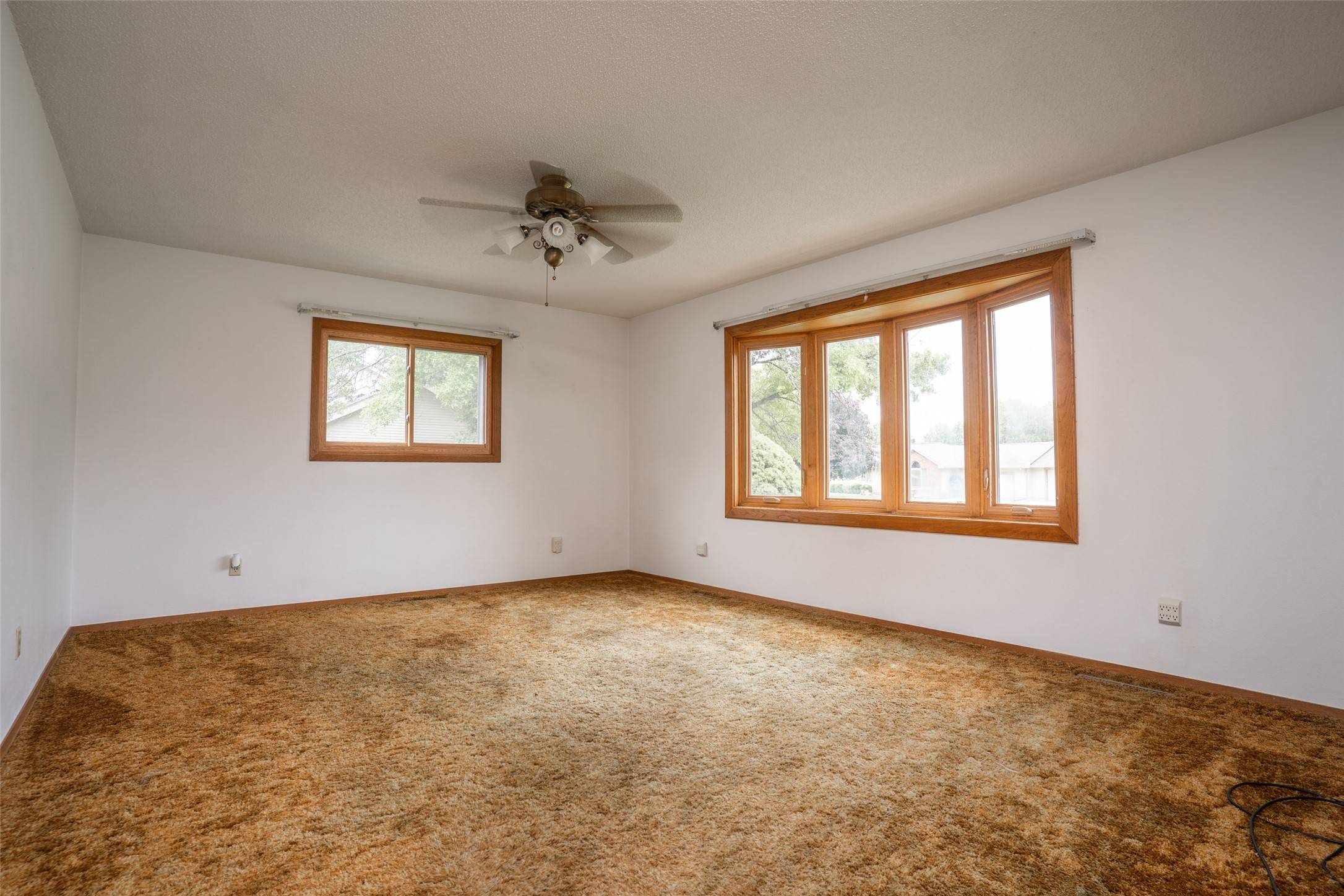 Ankeny, IA 50023,6946 NE Halbrook Lane