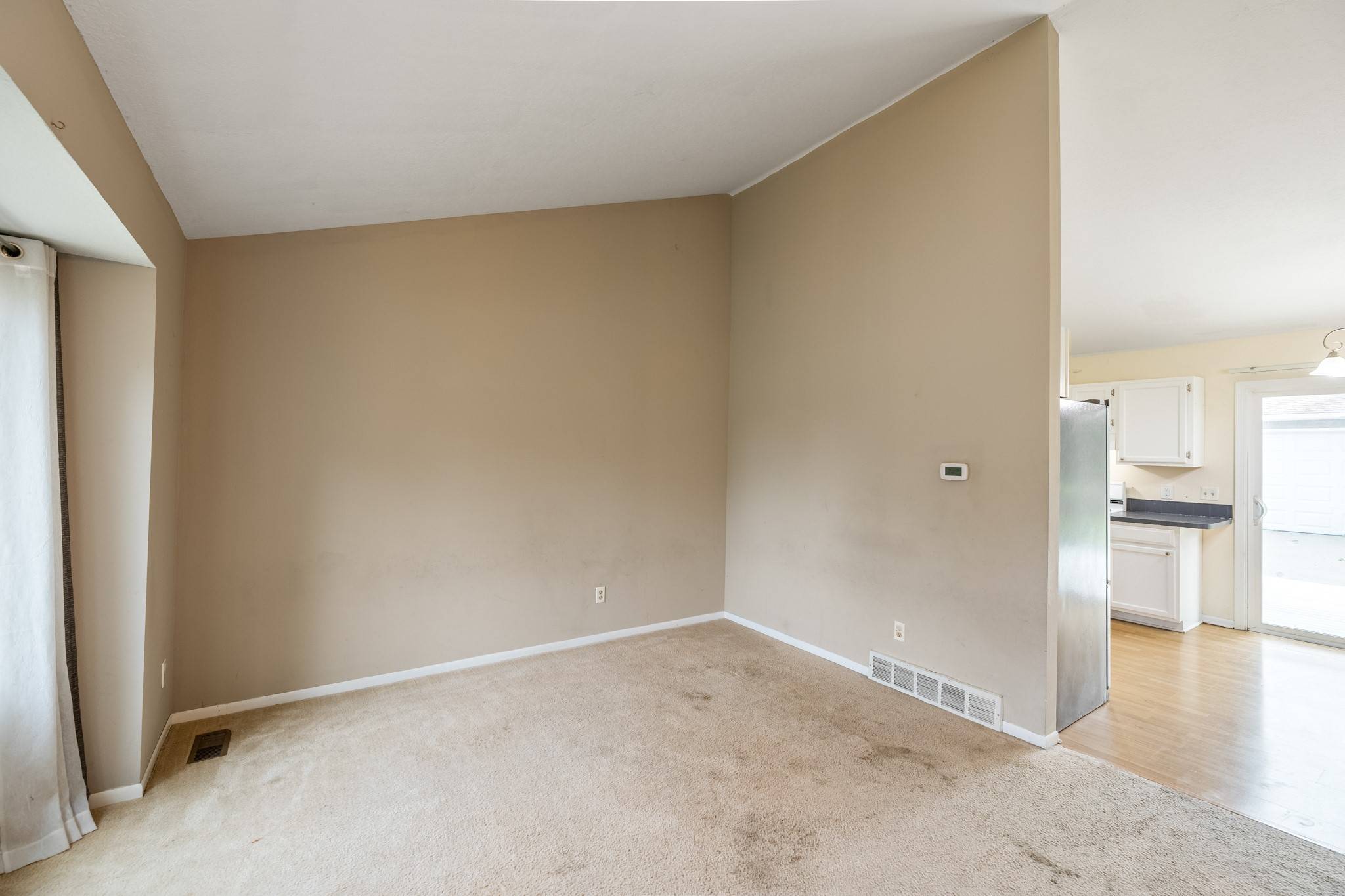 Des Moines, IA 50320,2316 SE 17th Street