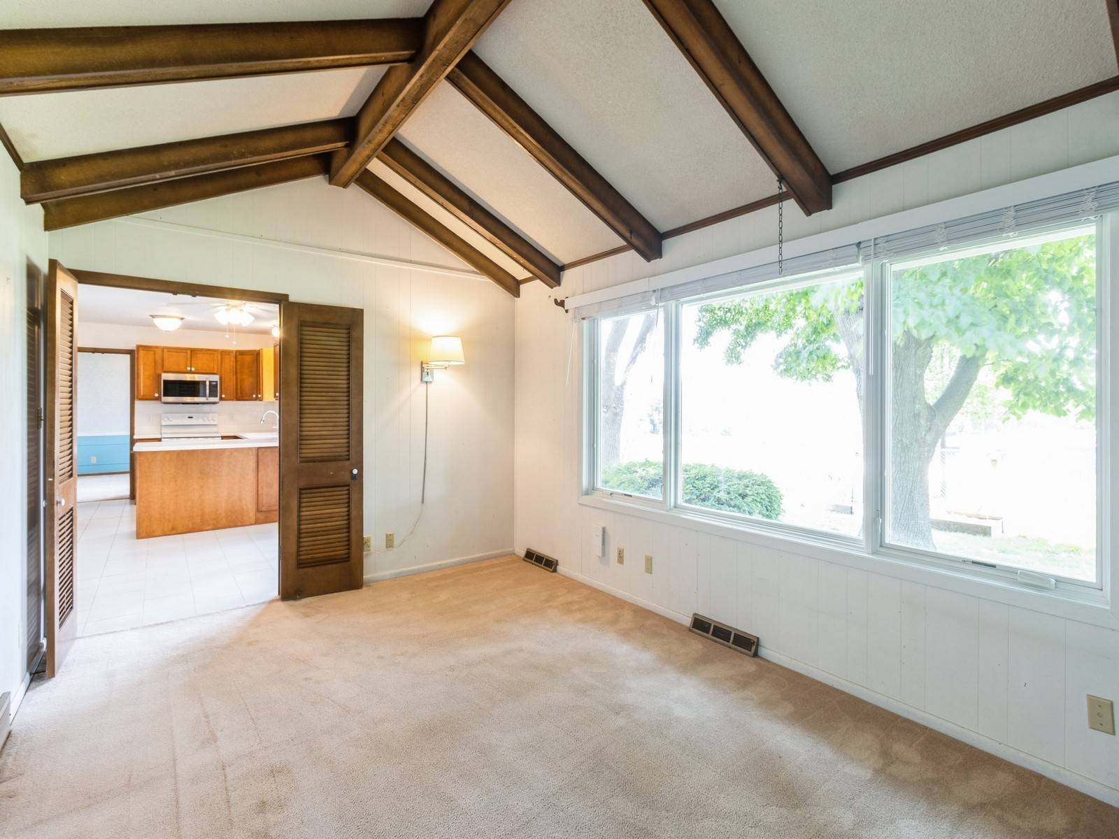 West Des Moines, IA 50265,2100 Meadow Brook Drive