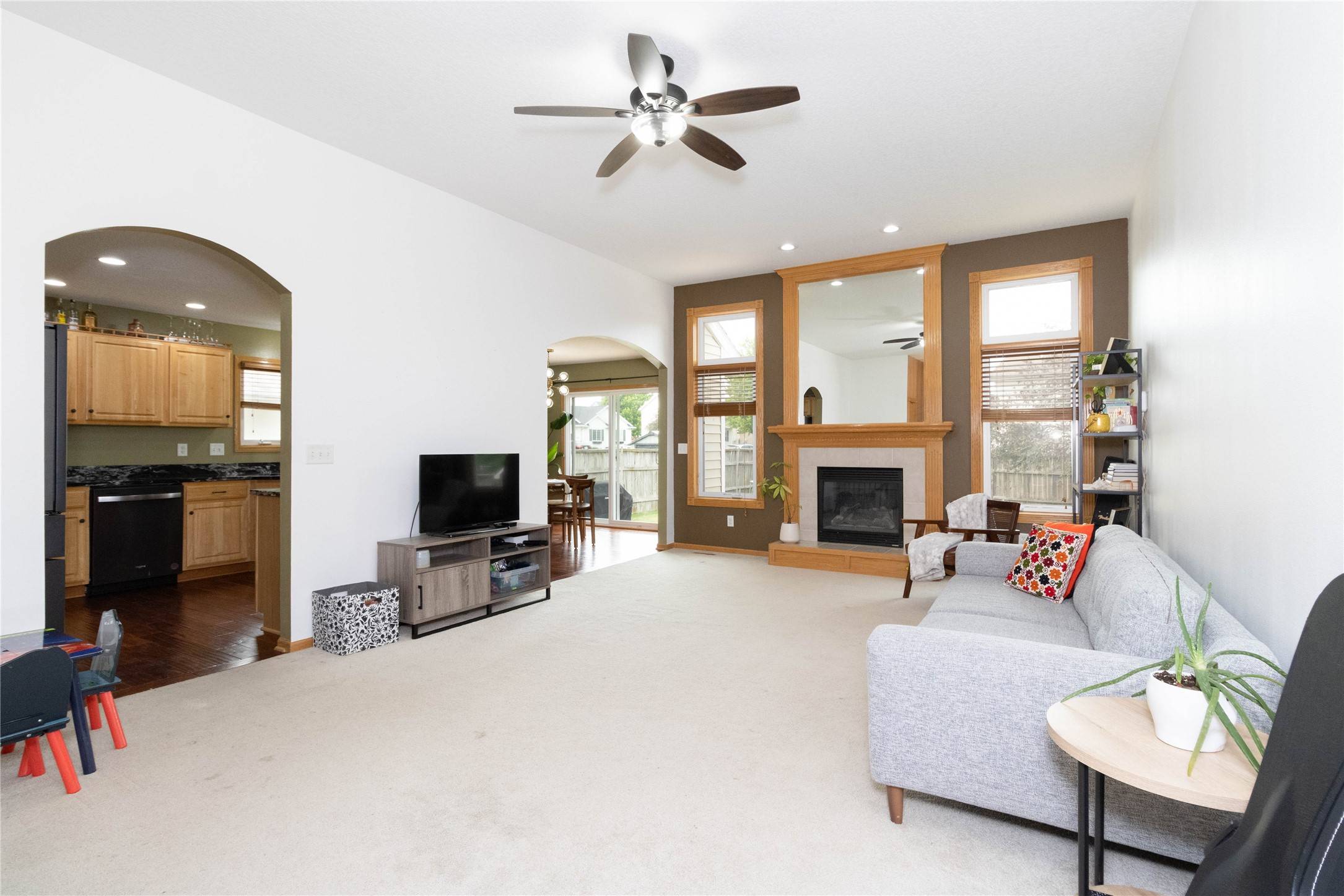 Urbandale, IA 50323,12335 Tanglewood Drive