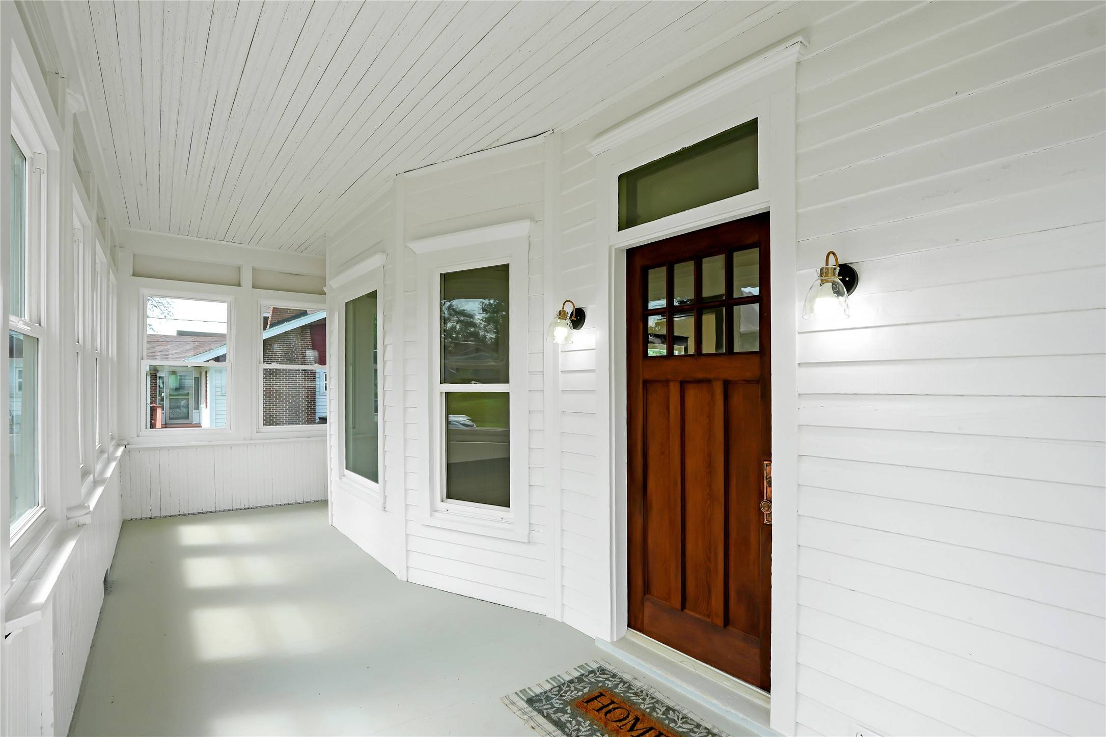 Newton, IA 50208,403 E 2nd Street S