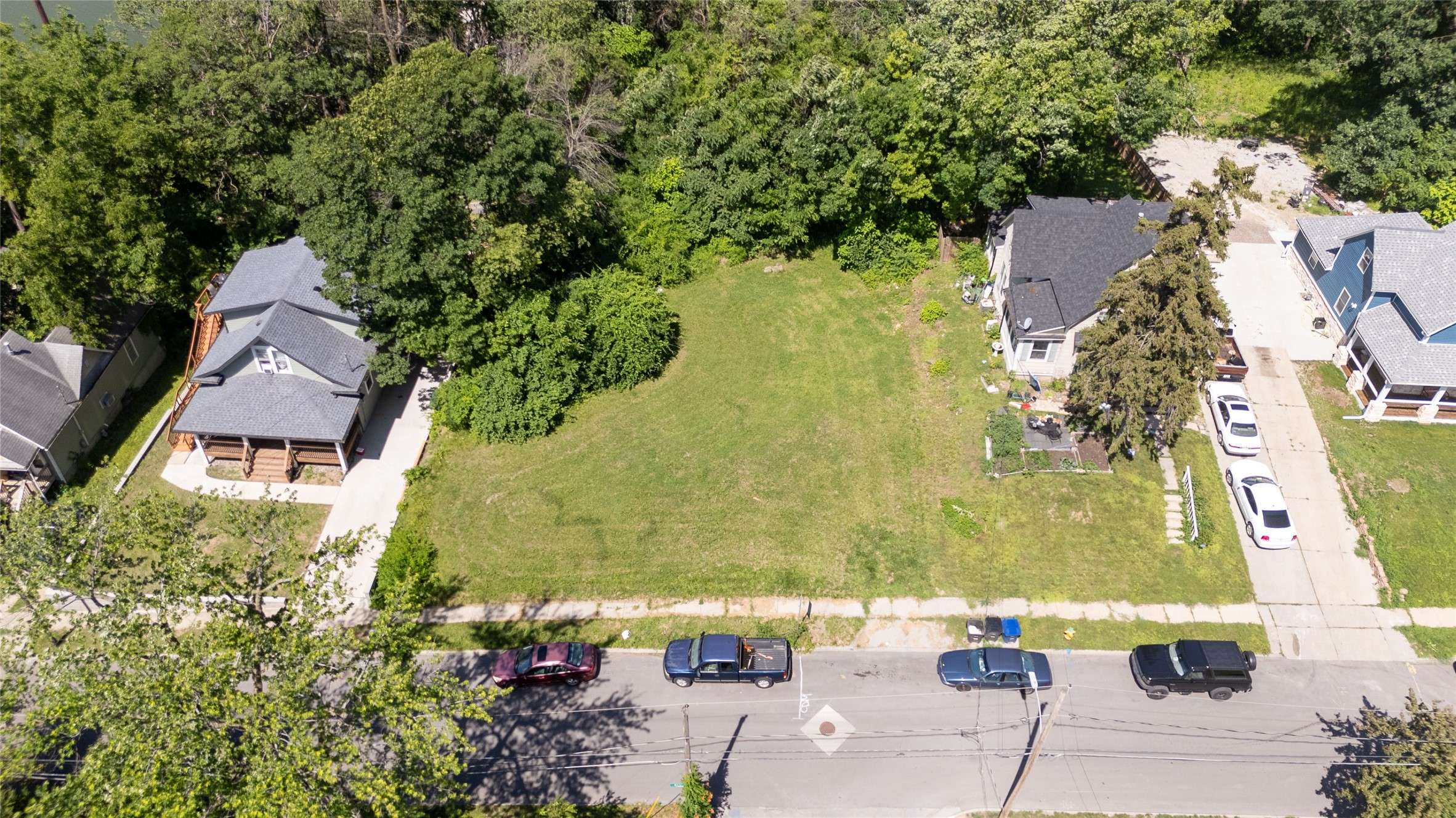 Des Moines, IA 50313,3146 8th Street