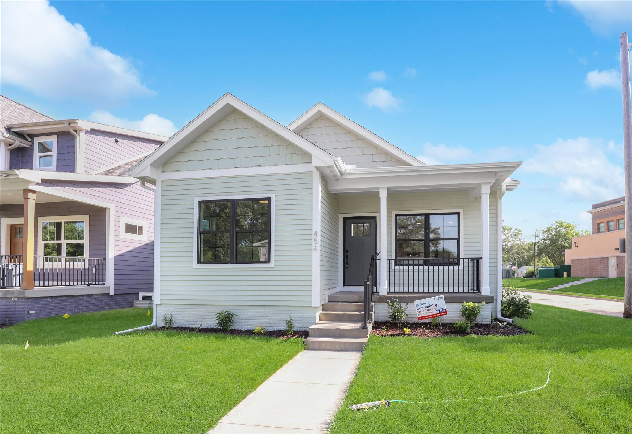 Des Moines, IA 50315,454 E Granger Avenue