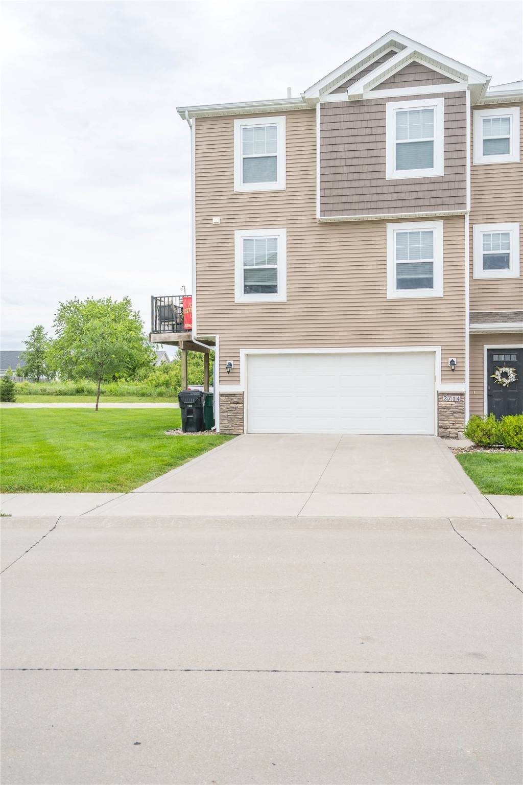Ankeny, IA 50023,2714 NW Lois Lane