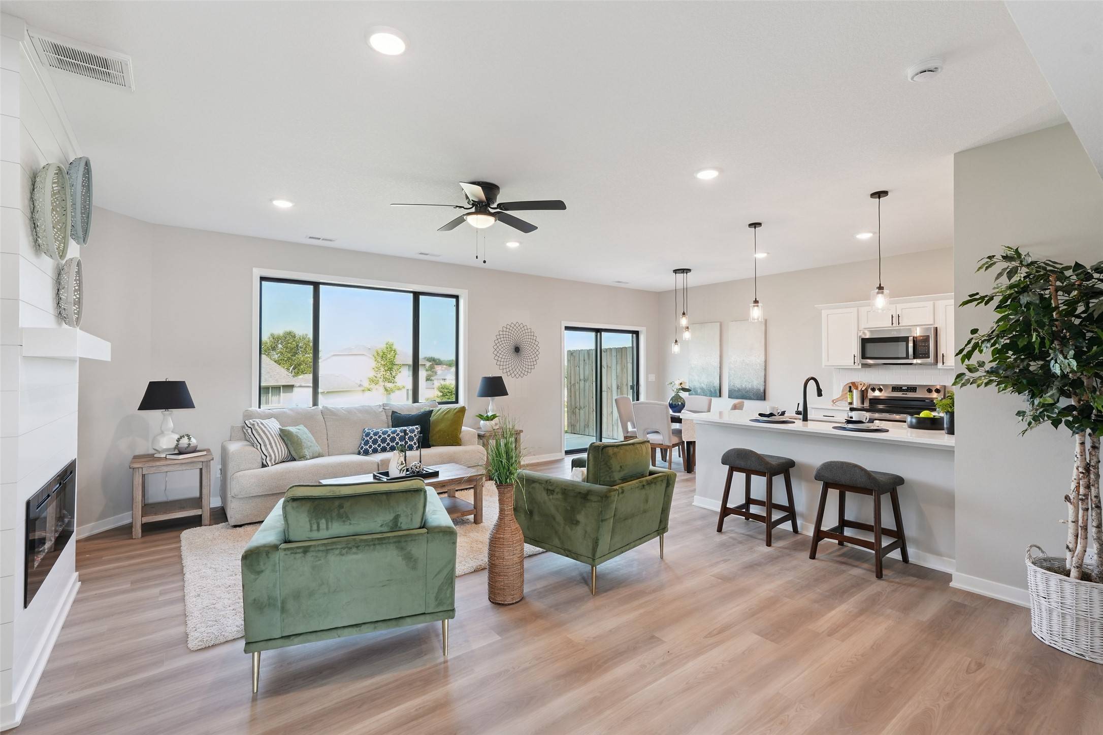 Des Moines, IA 50320,7000 Lake Ridge Avenue #69