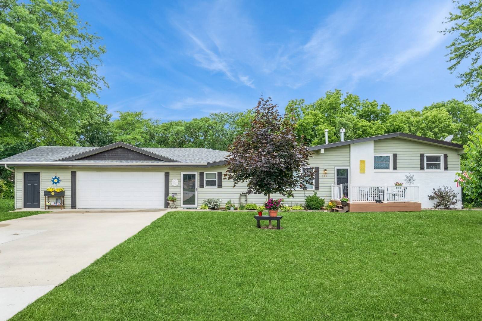 Carlisle, IA 50047,430 Lindhardt Road