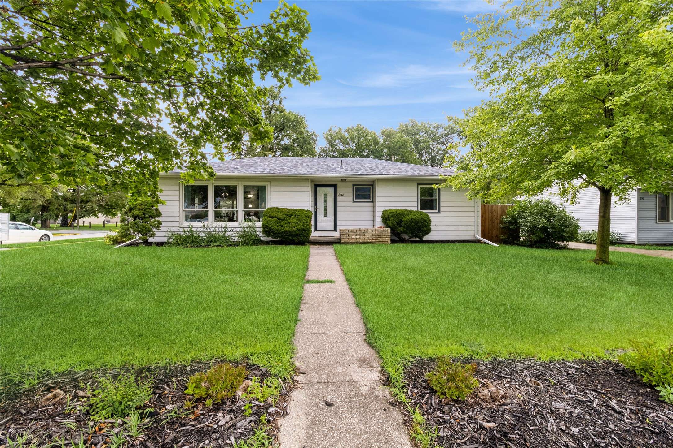 Ames, IA 50014,202 S Dakota Avenue