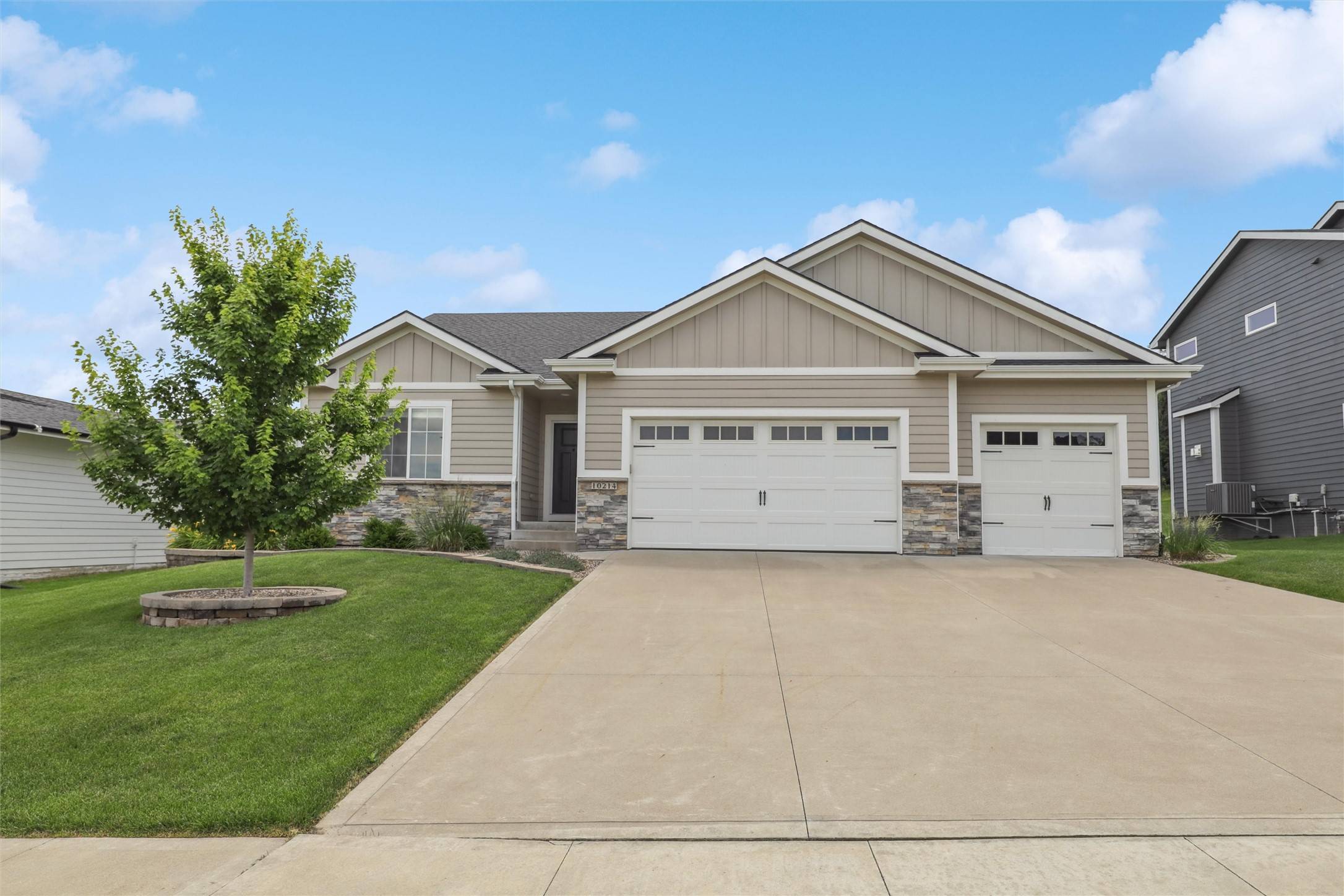 West Des Moines, IA 50266,10214 Thorne Drive