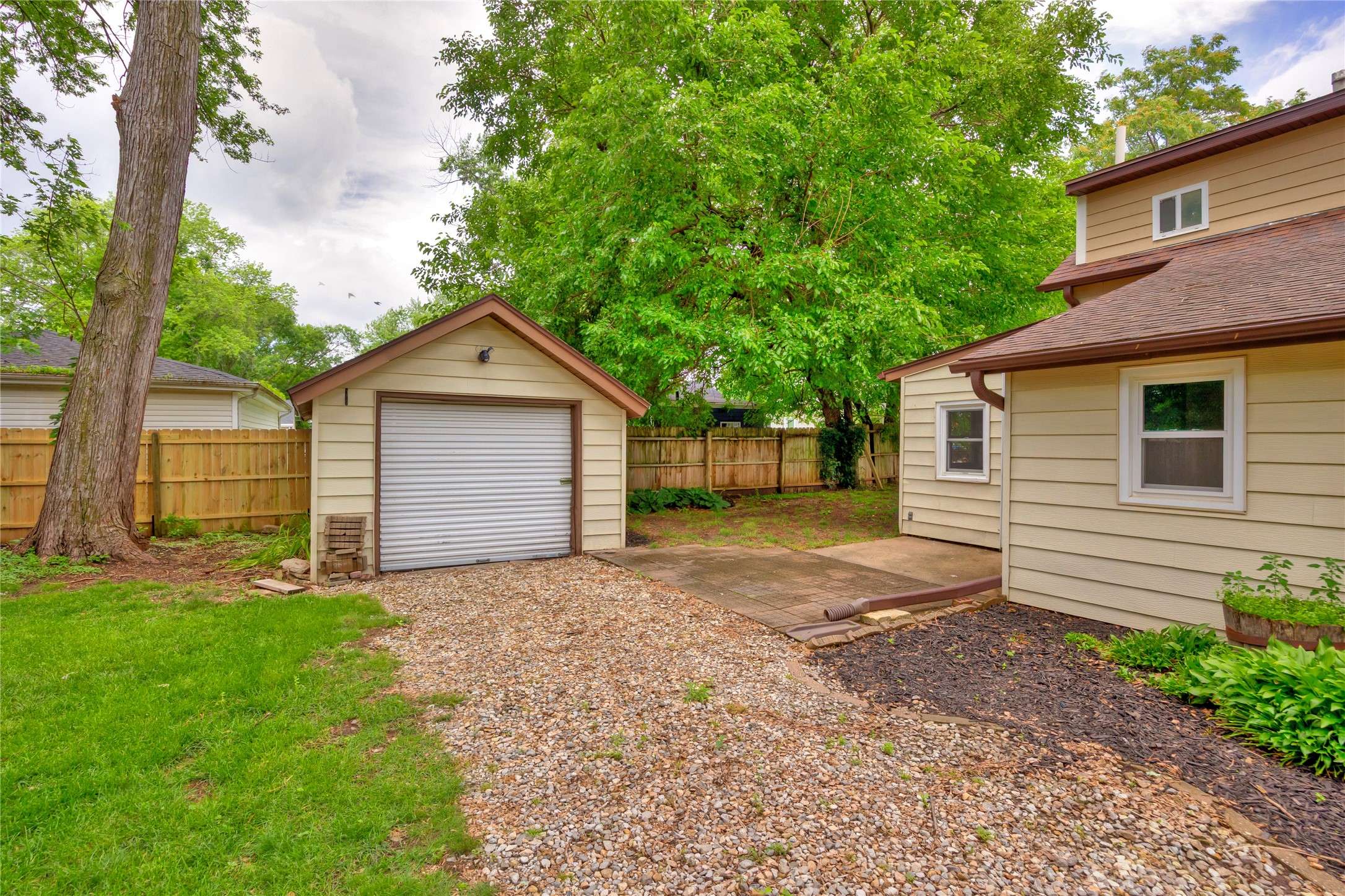 Des Moines, IA 50311,1144 57th Street