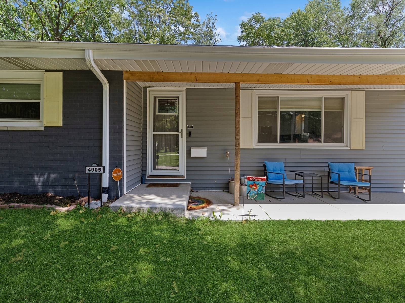 Des Moines, IA 50315,4905 SW 15th Street