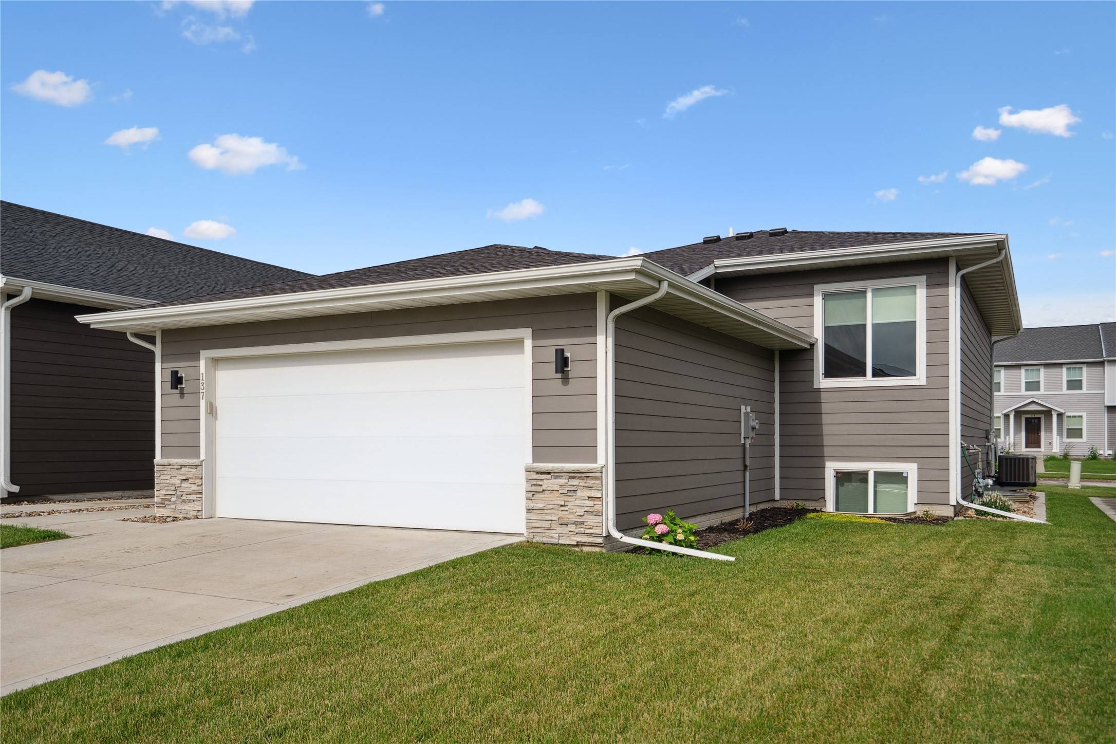 Ames, IA 50014,137 Wilder Lane