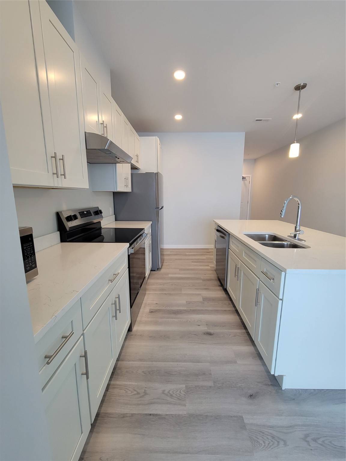 West Des Moines, IA 50266,565 Market Street #2501
