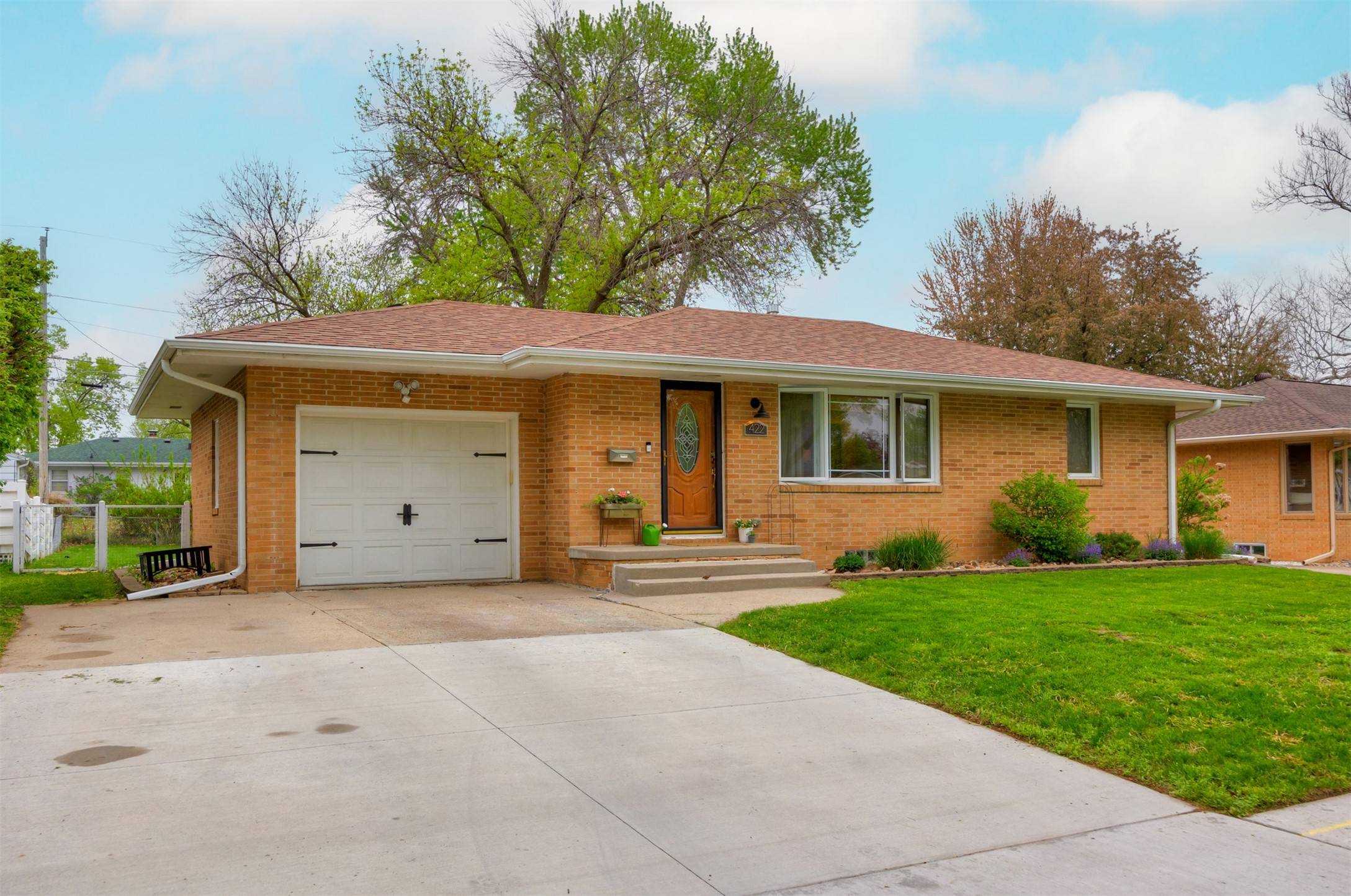 Ankeny, IA 50021,422 SE 3rd Street