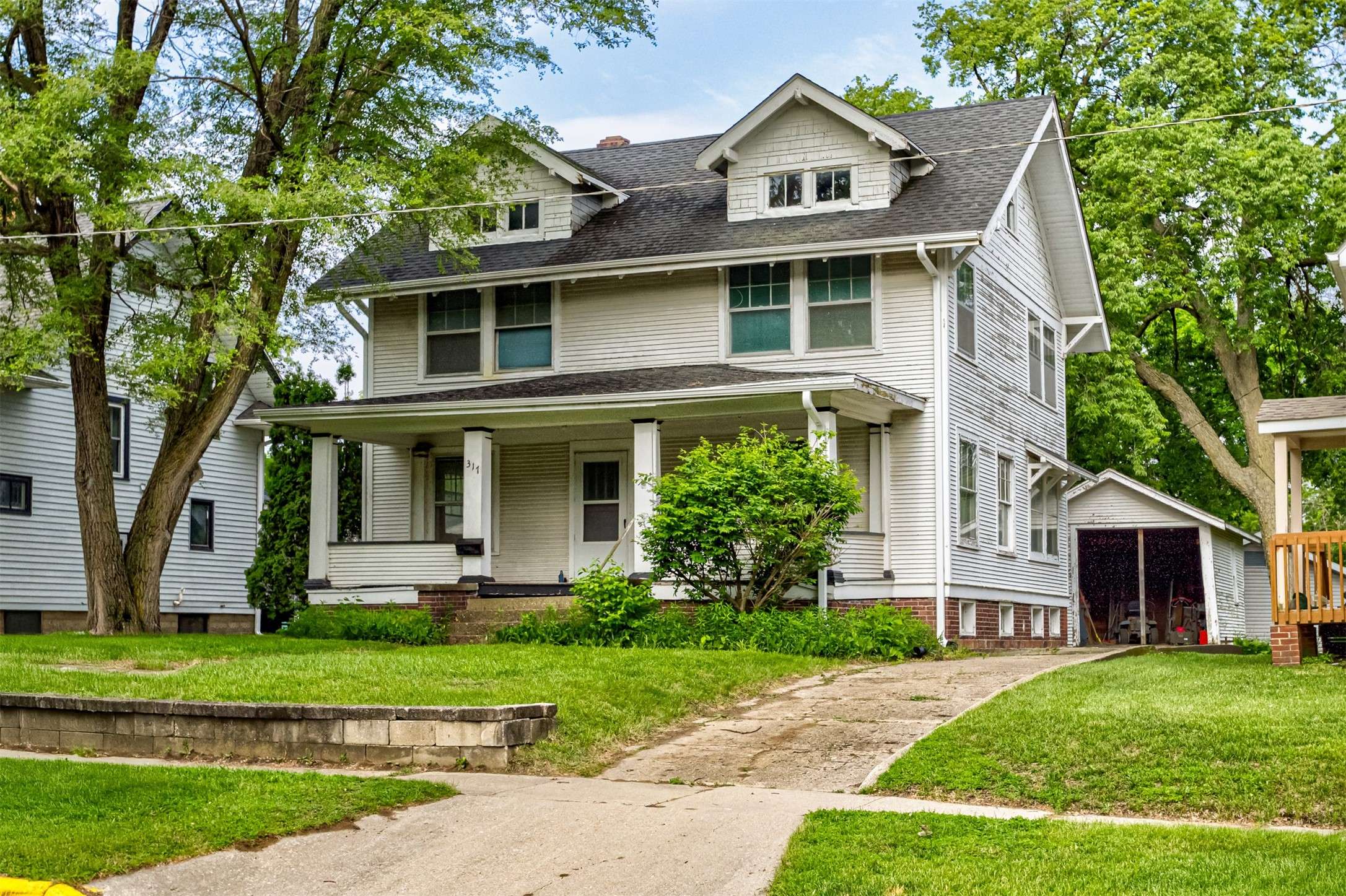 Ames, IA 50010,317 N Russell Avenue