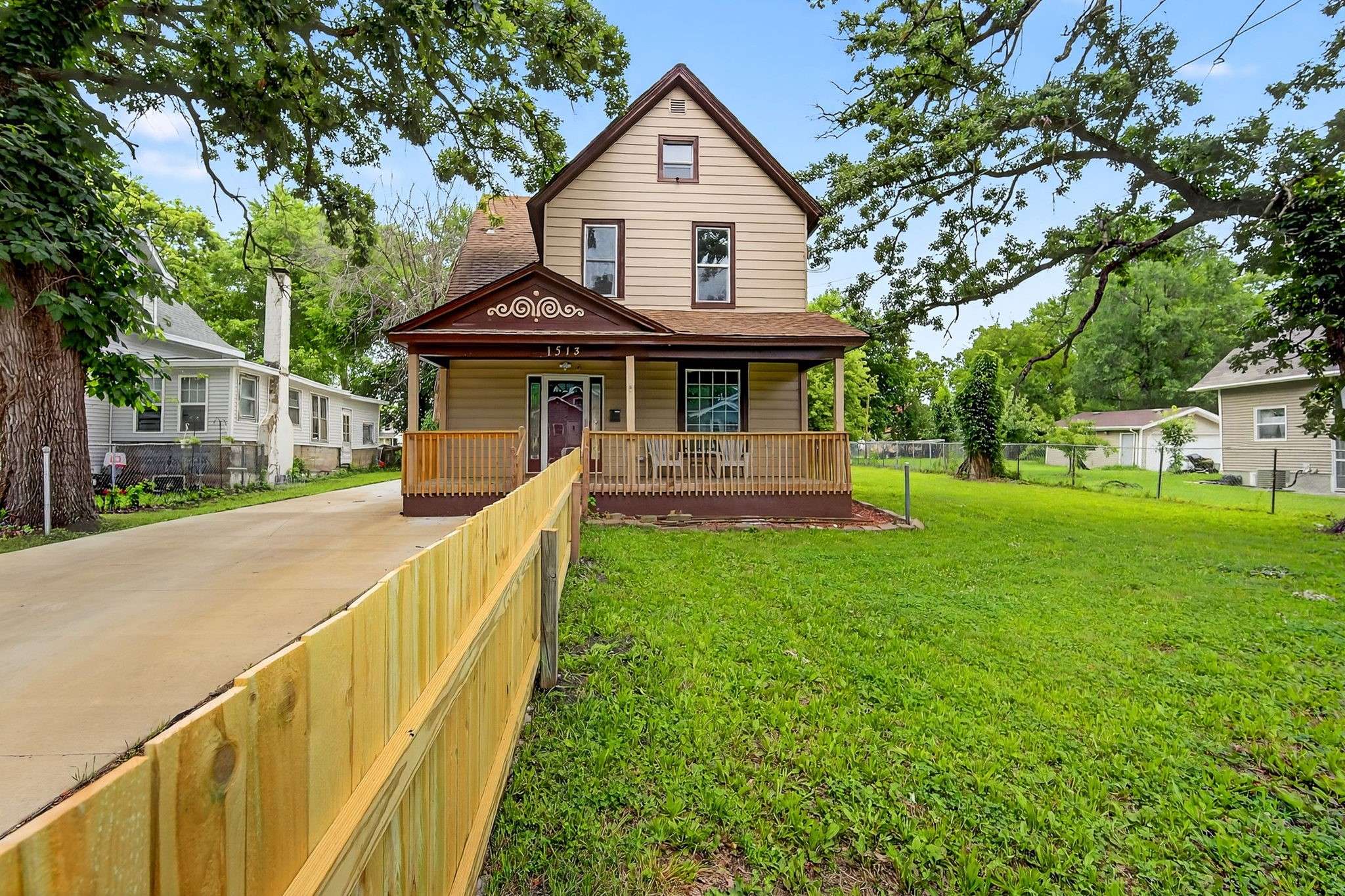 Des Moines, IA 50314,1513 Washington Avenue