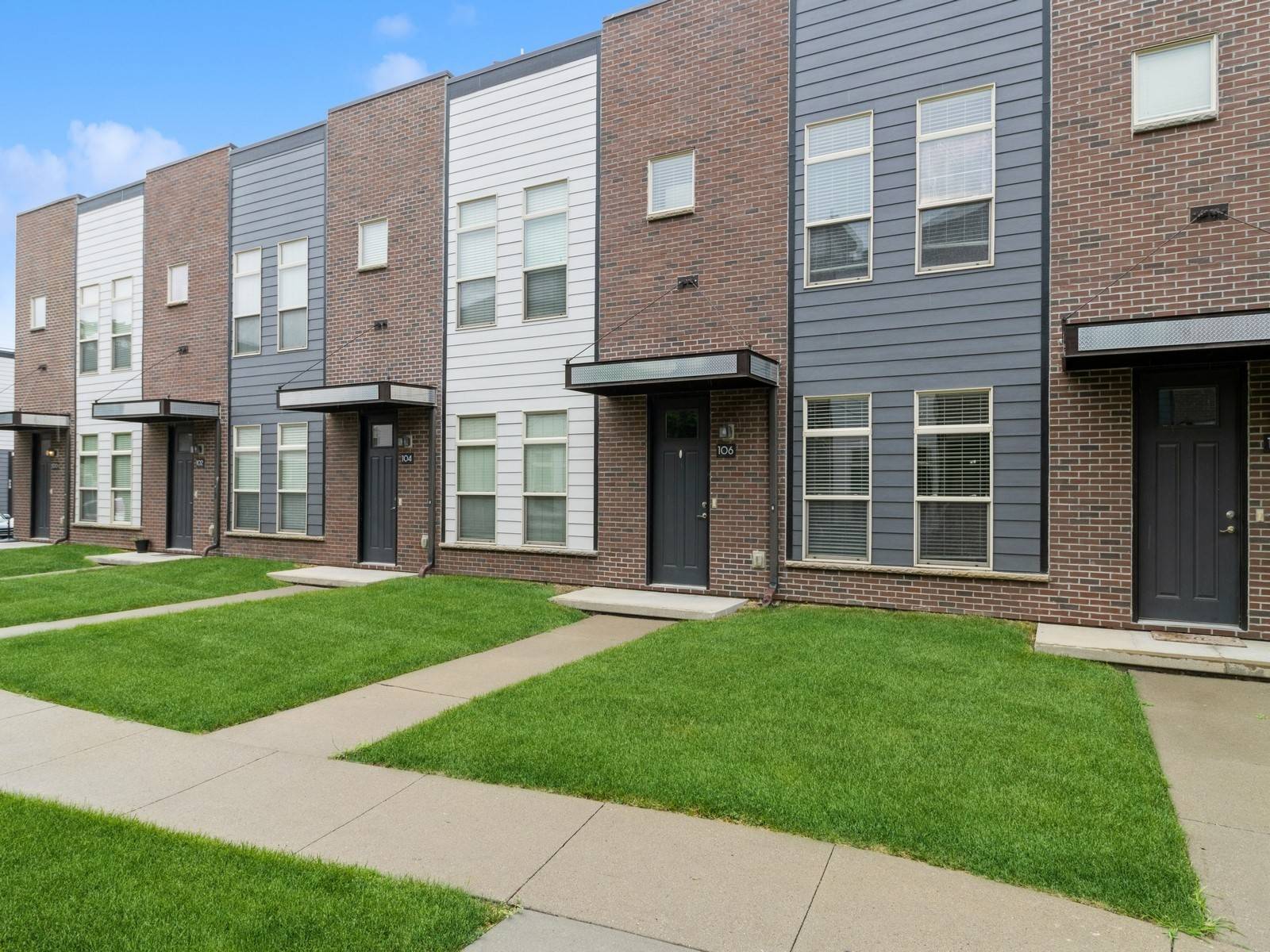 Des Moines, IA 50309,316 SW 6th Street #106