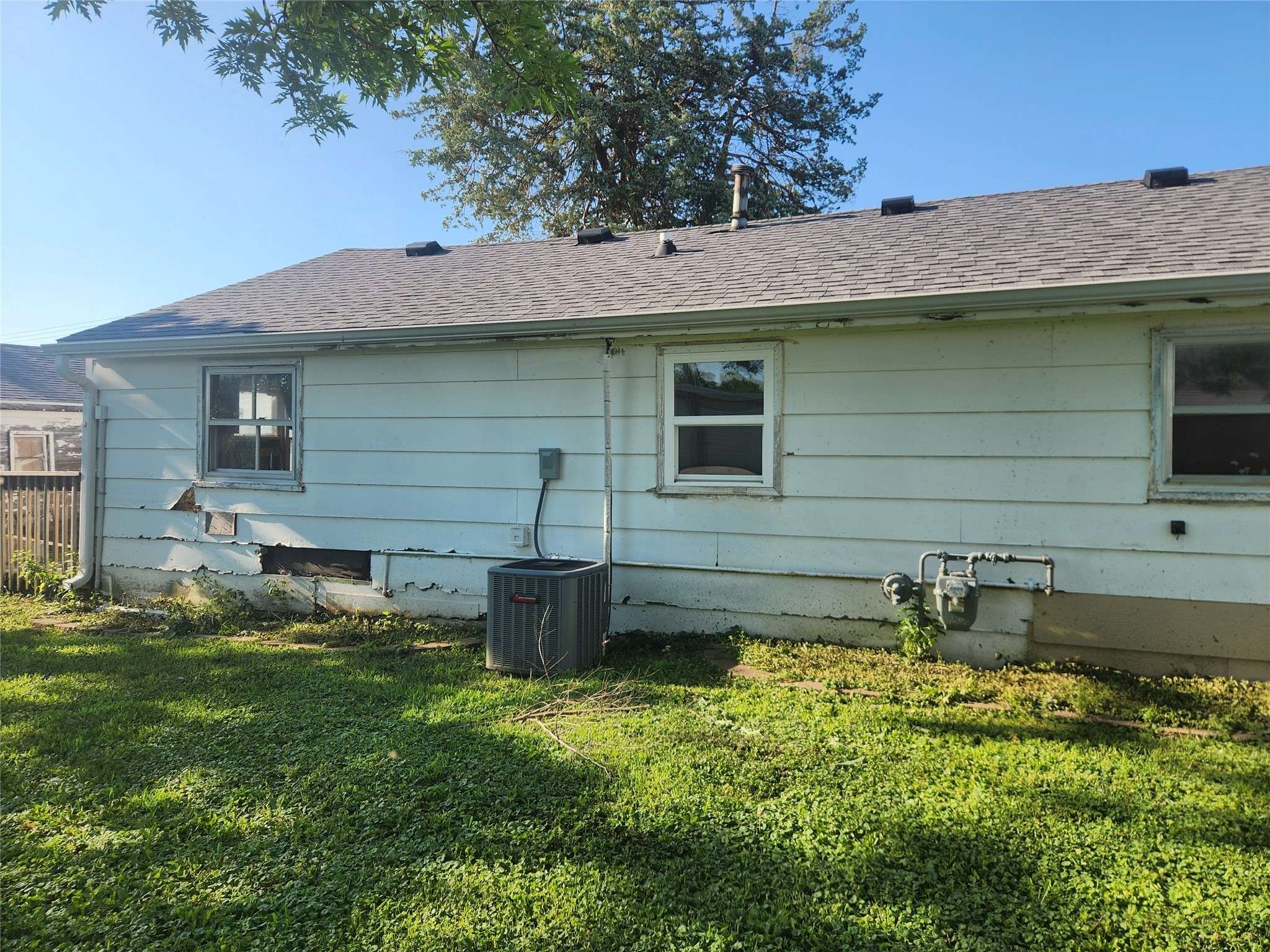 Knoxville, IA 50138,1505 E Robinson Street