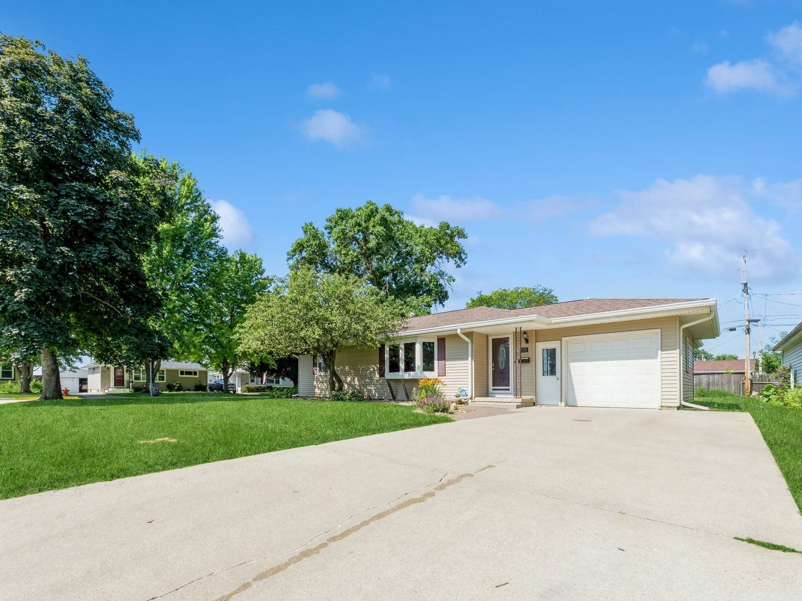 Nevada, IA 50201,608 15th Street Place