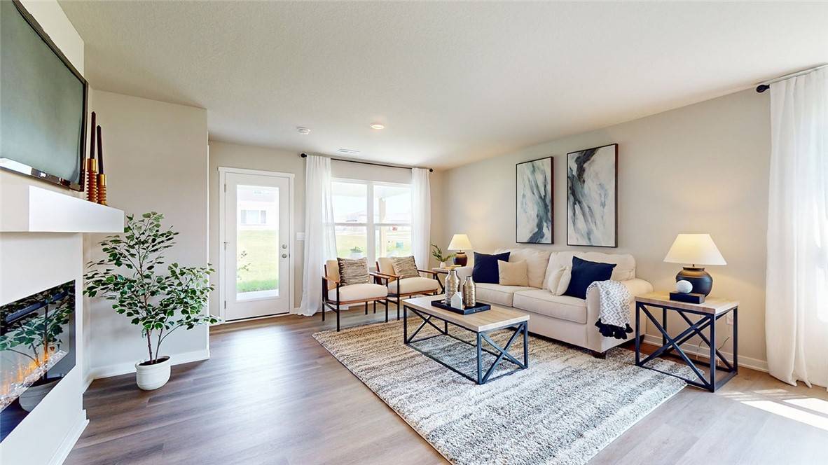 Ankeny, IA 50021,1308 NE Country Meadow Drive