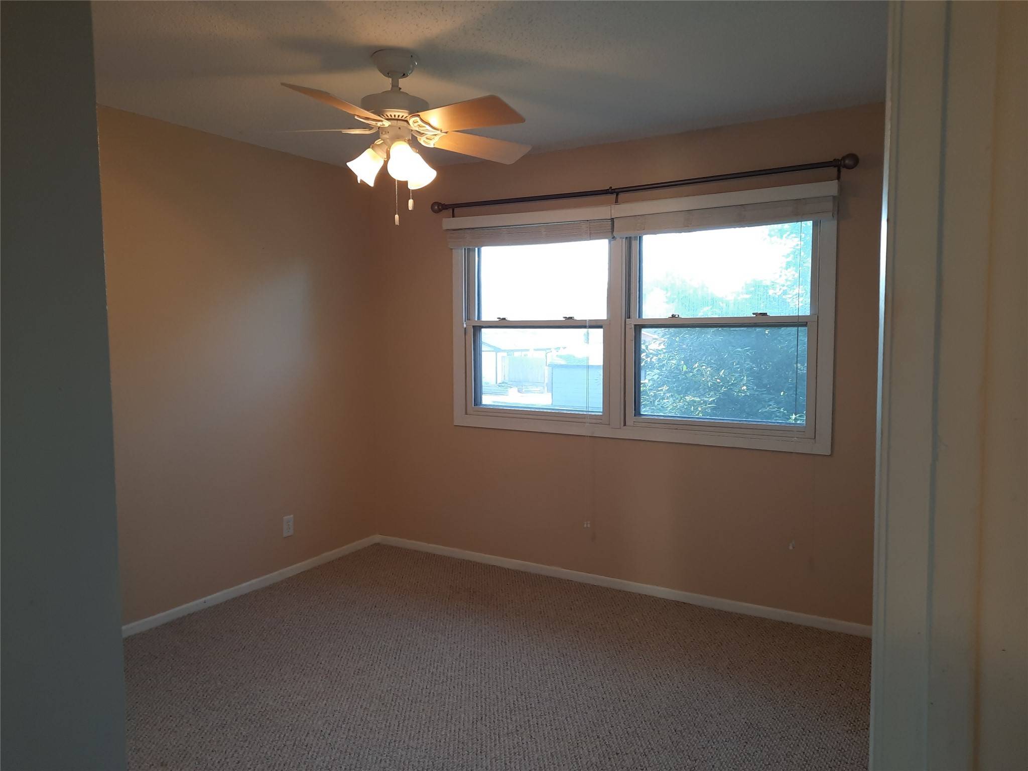 Ankeny, IA 50023,1015 NW Greenwood Street