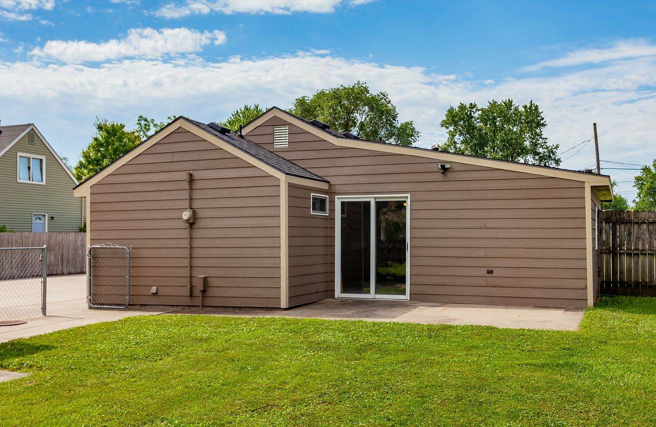 Des Moines, IA 50313,401 NW 50th Place