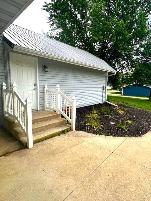 Ogden, IA 50212,426 N 1st Street