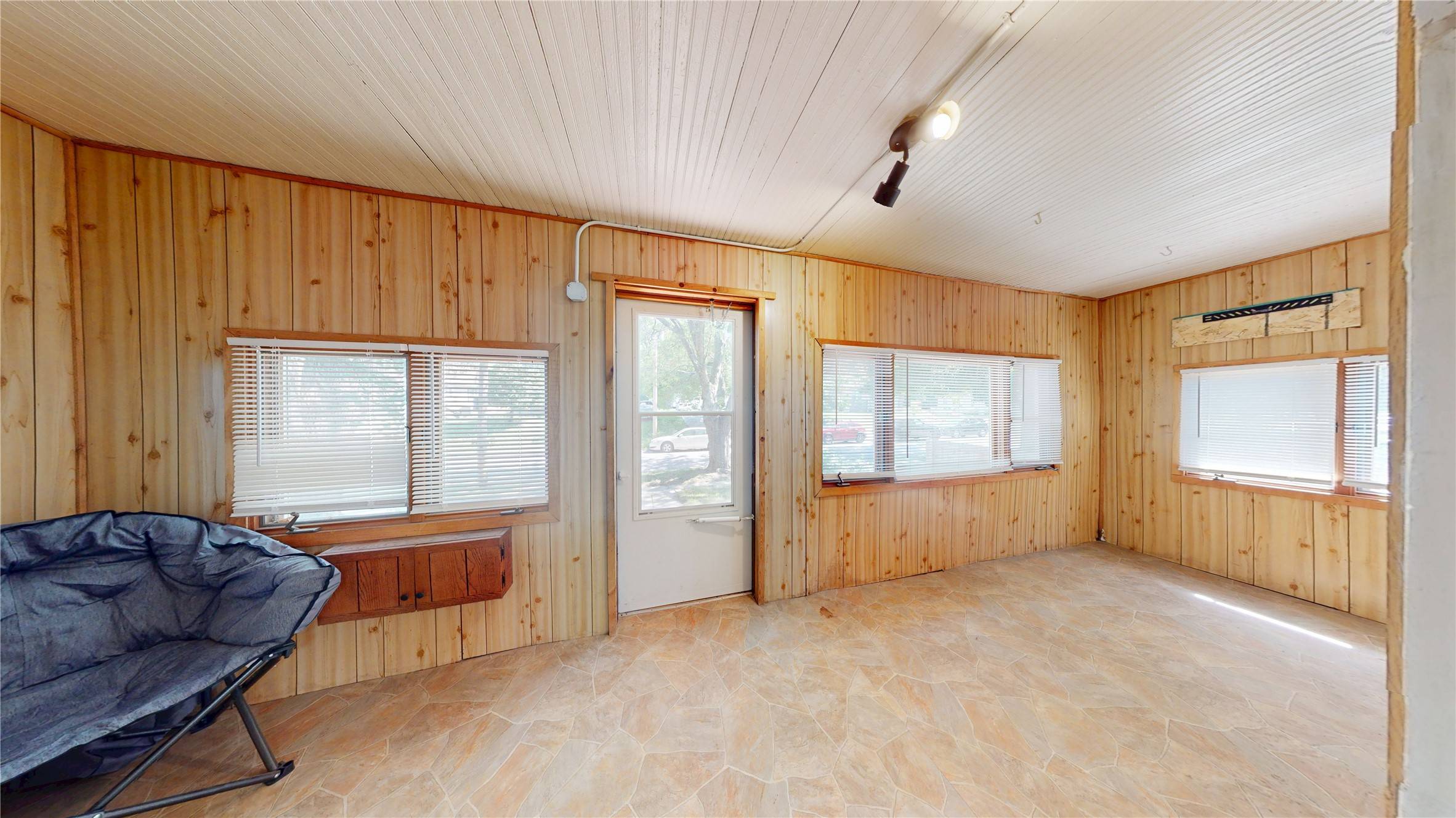 Des Moines, IA 50314,1725 Mondamin Avenue
