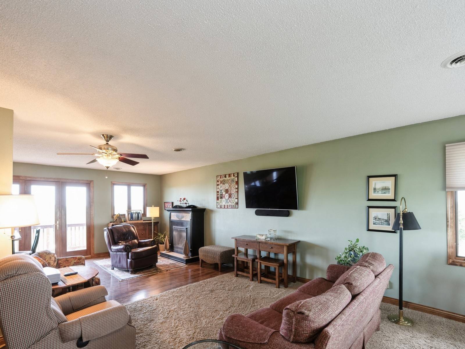 Newton, IA 50208,1246 N 75th Avenue W