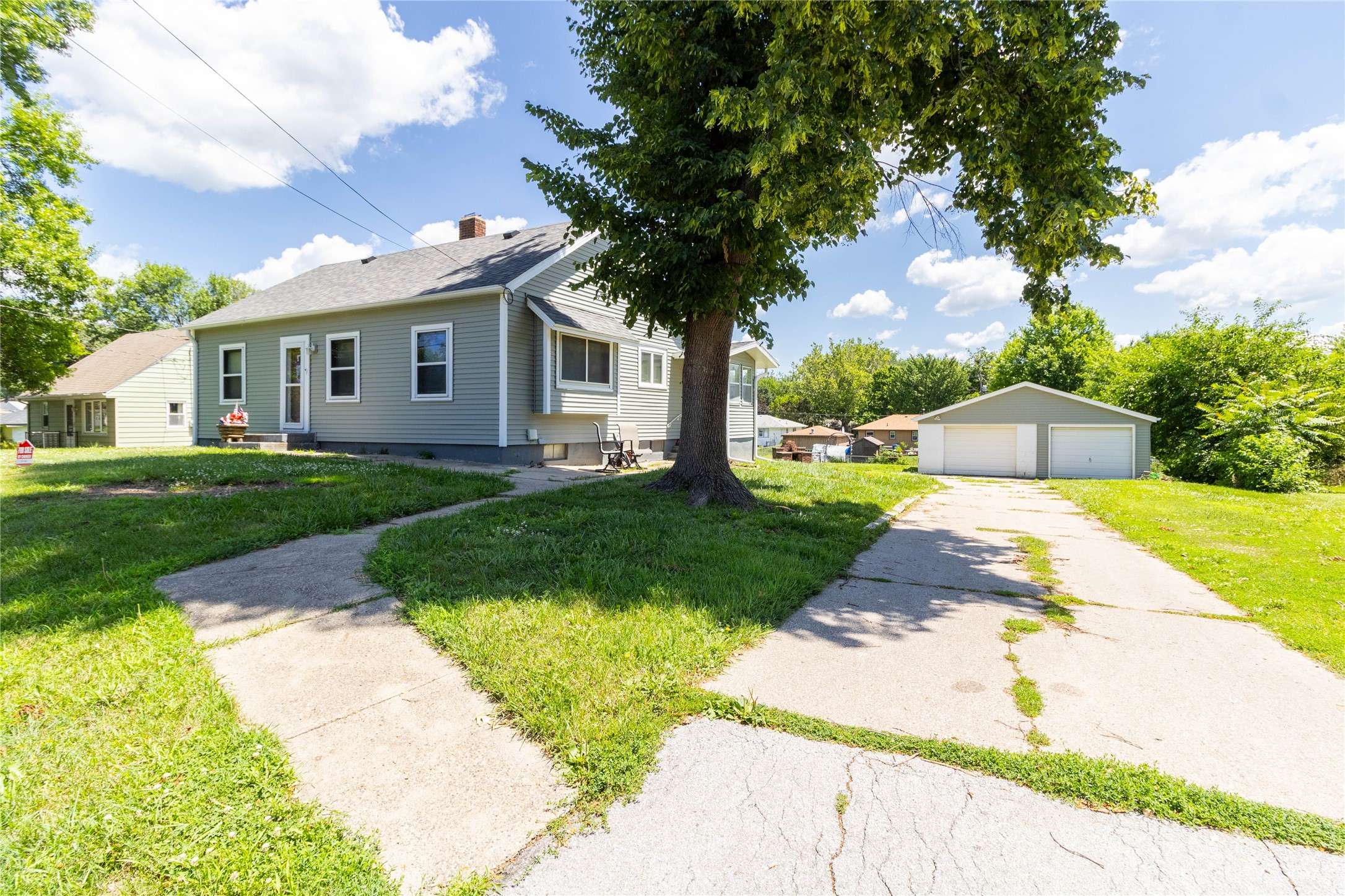 Des Moines, IA 50317,3851 E 25th Street