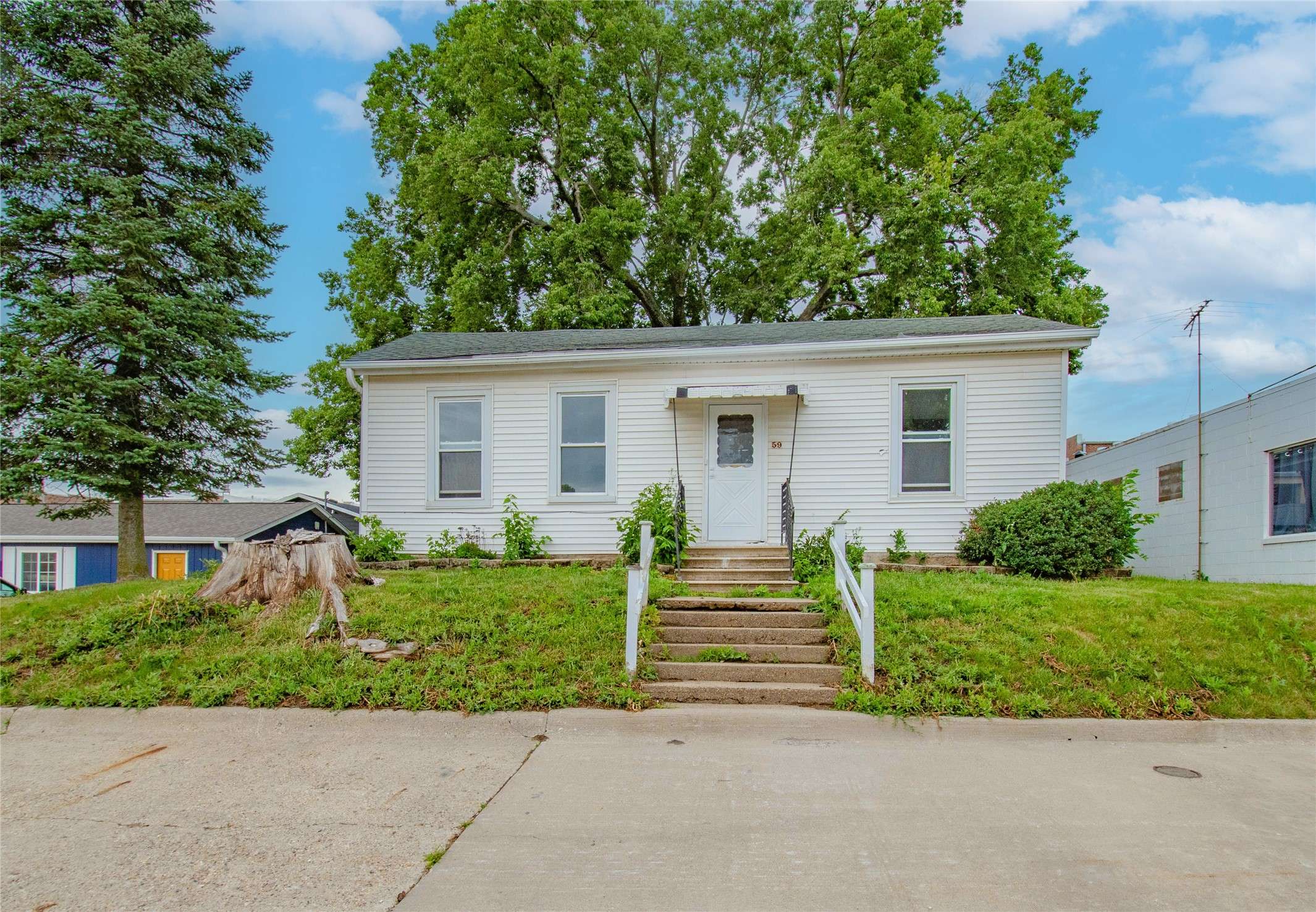 Winterset, IA 50273,59 Washington Street E