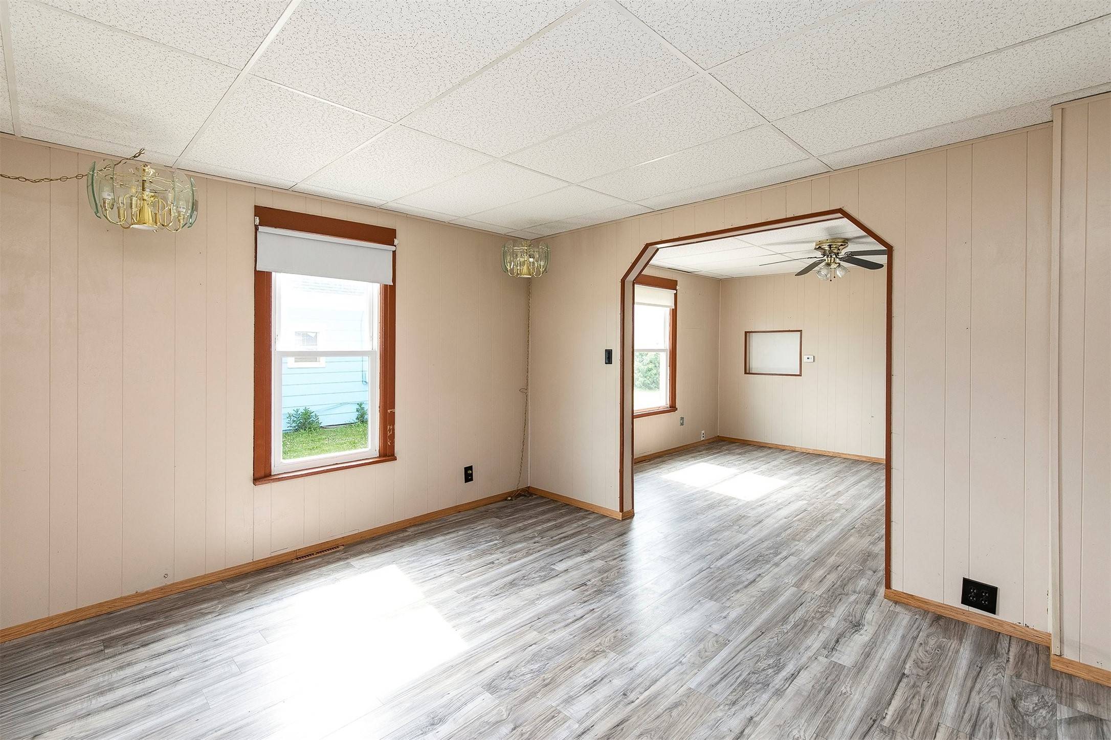 Chariton, IA 50049,1442 Lucas Avenue