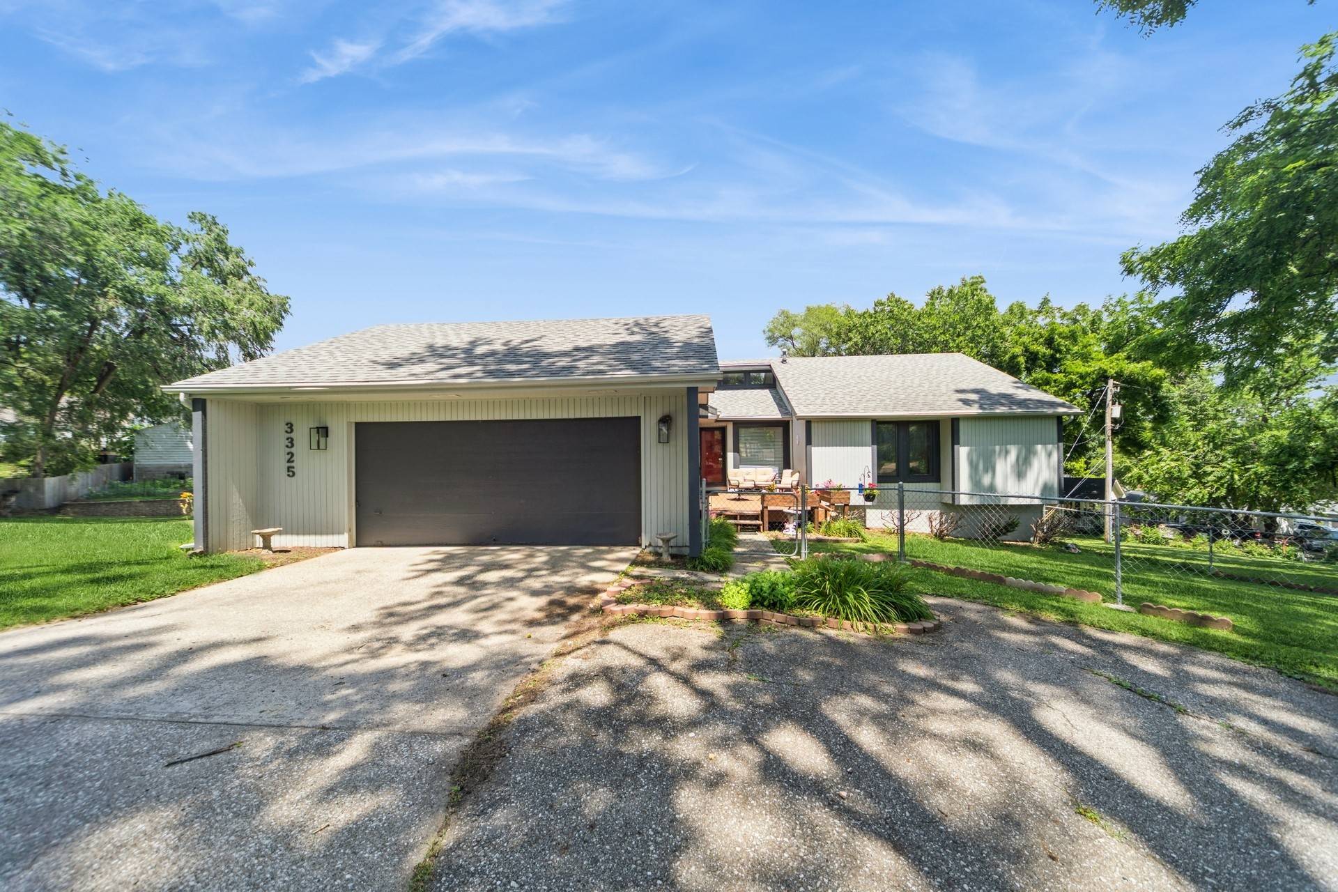 Des Moines, IA 50315,3325 SW 5th Street