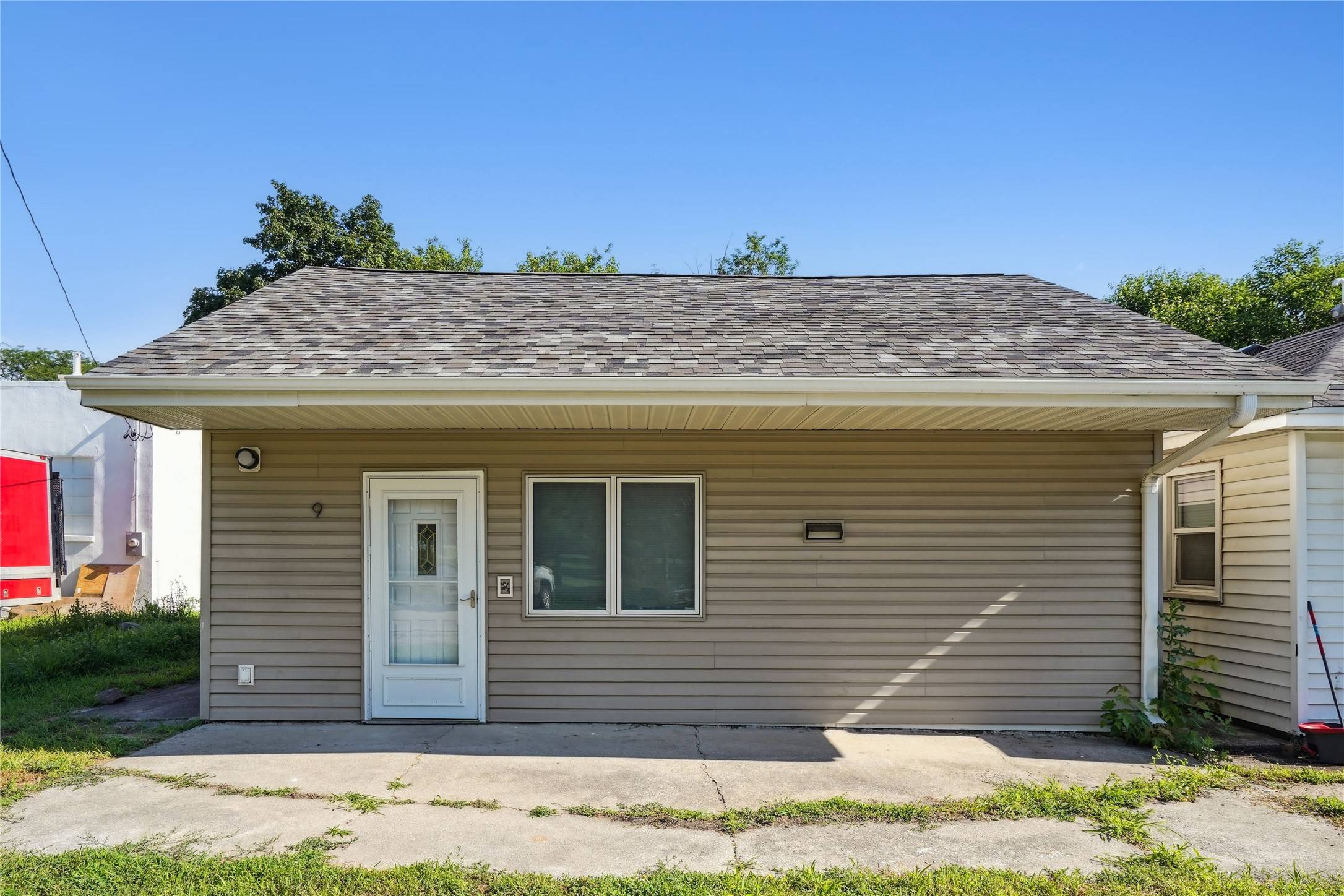 Collins, IA 50055,9 1st Street