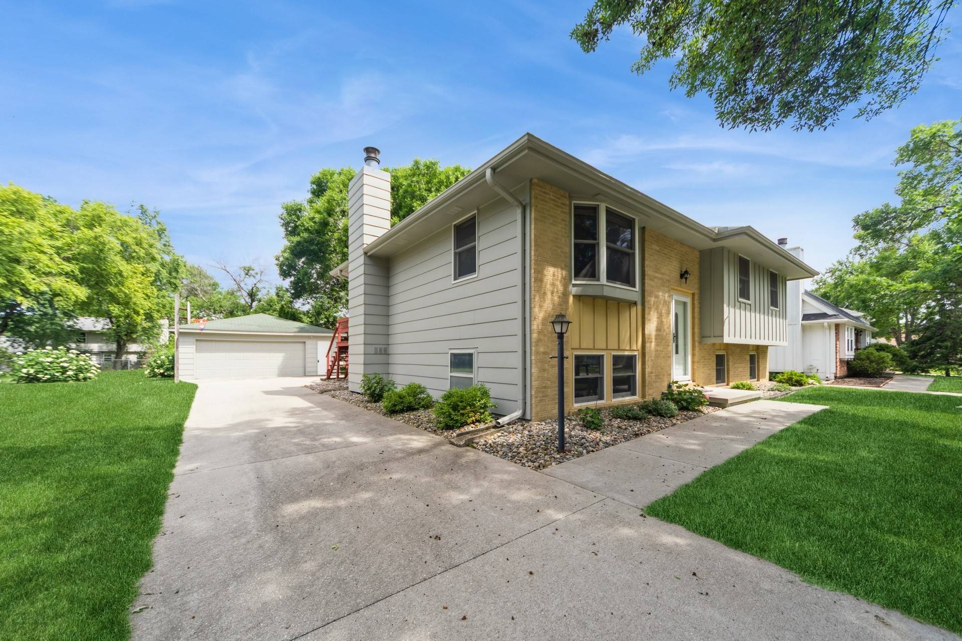 Altoona, IA 50009,2424 Guenever Court