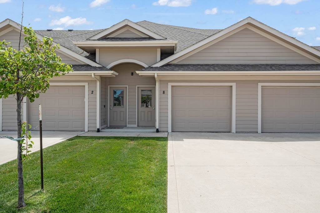 Ankeny, IA 50021,2503 NE Oak Drive #8