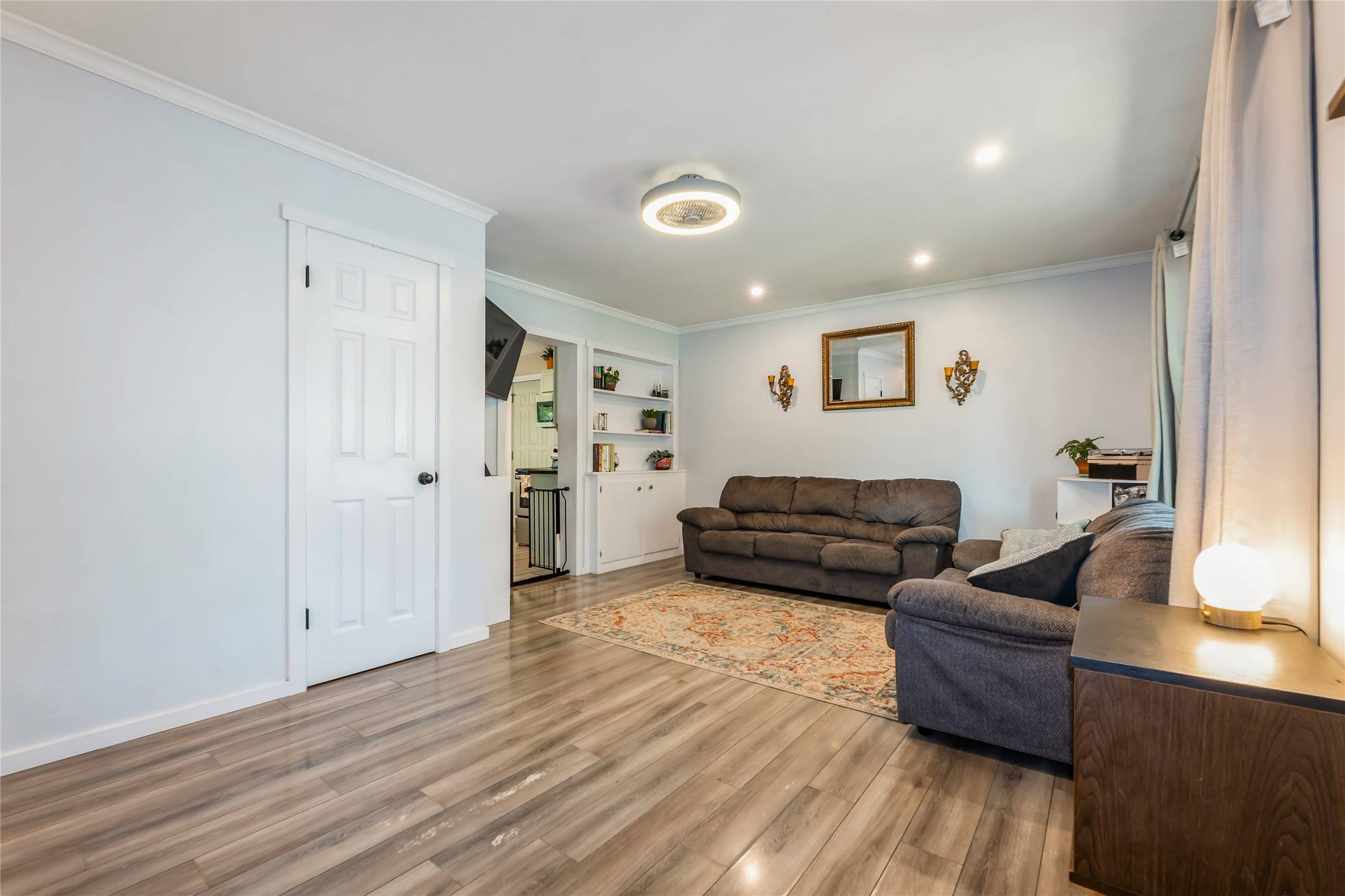West Des Moines, IA 50265,2300 Locust Street