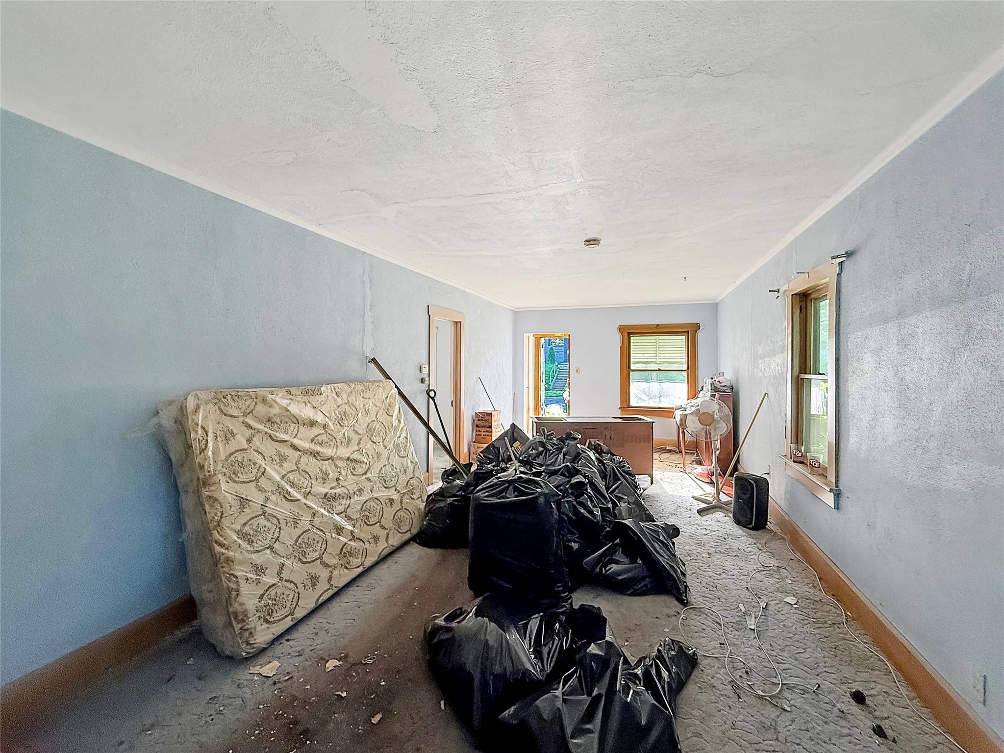 Des Moines, IA 50317,1602 E 32nd Street