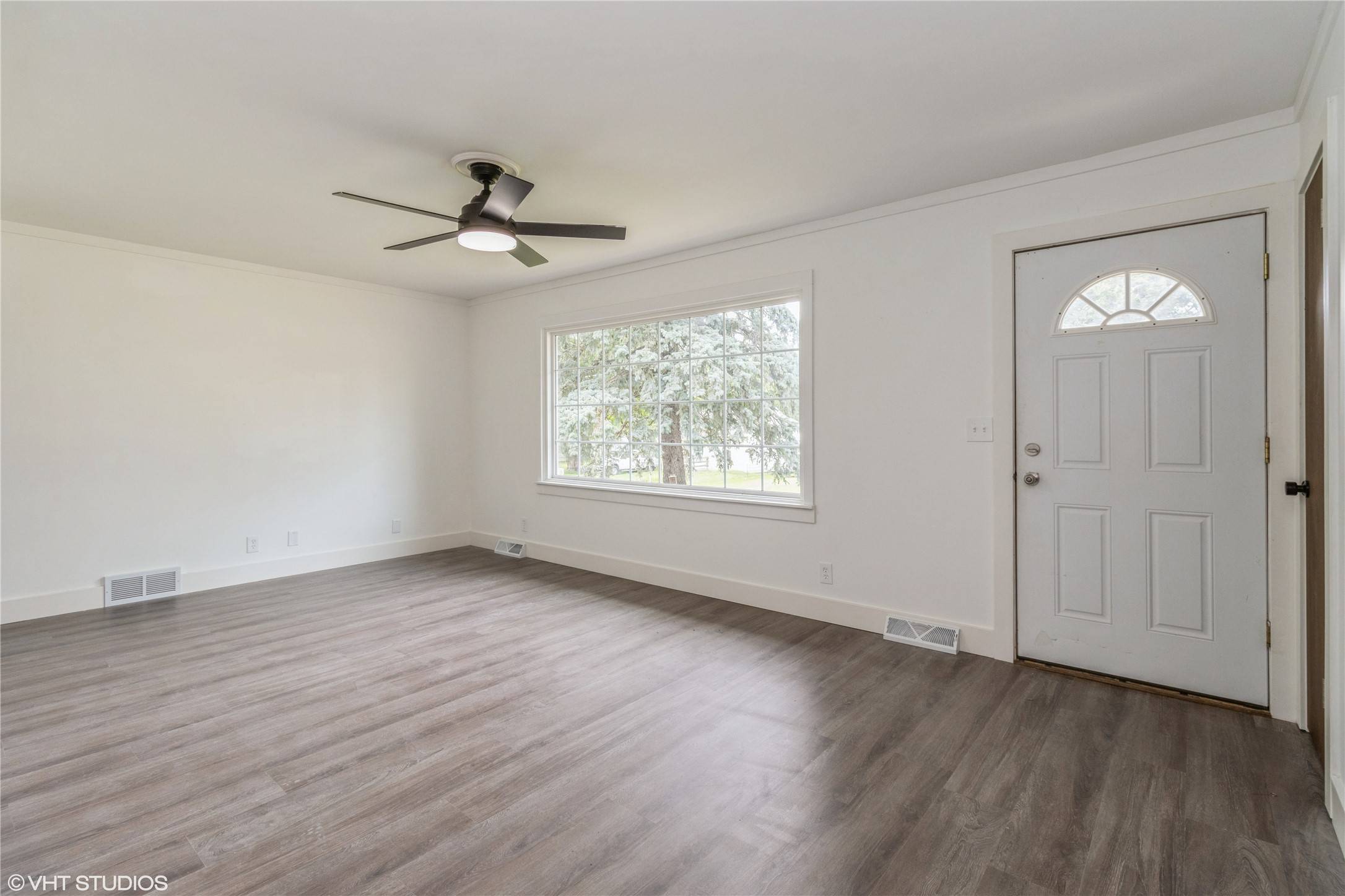 Des Moines, IA 50315,1212 Burnham Avenue