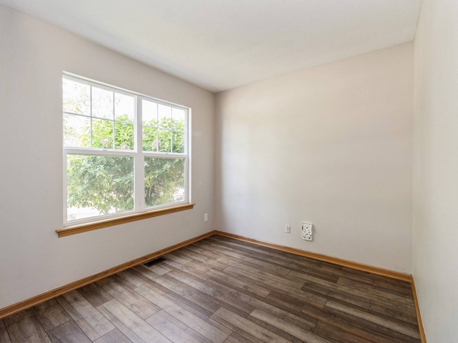Des Moines, IA 50320,5805 Sterling Trace