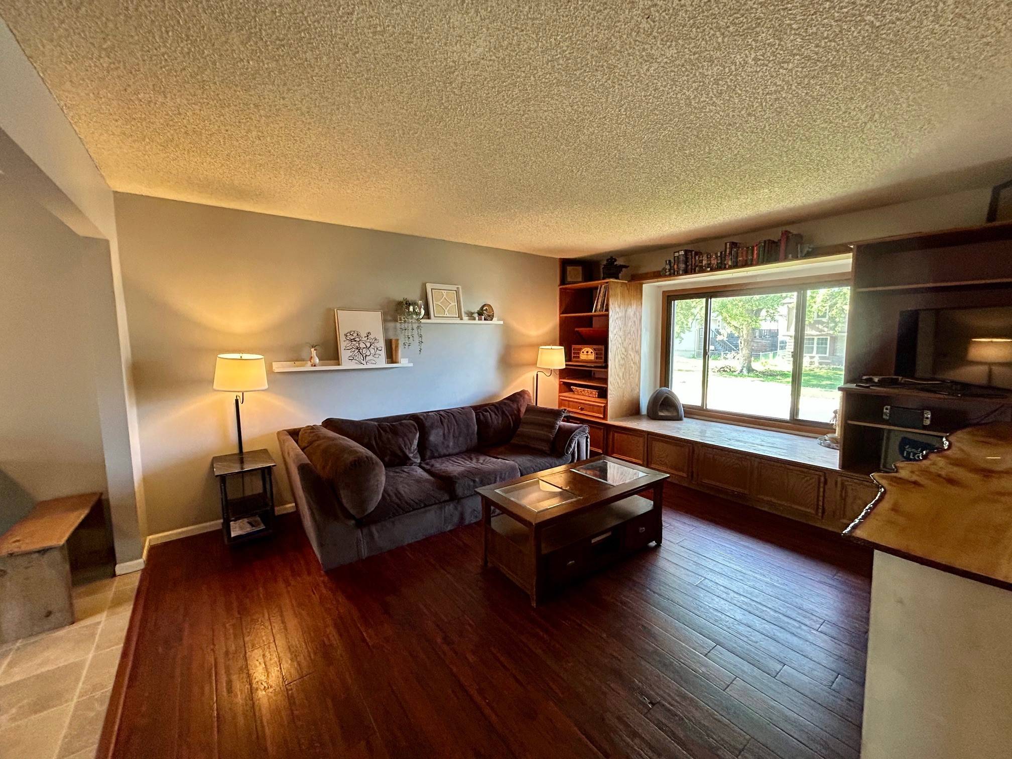 Altoona, IA 50009,1016 1st Street NW
