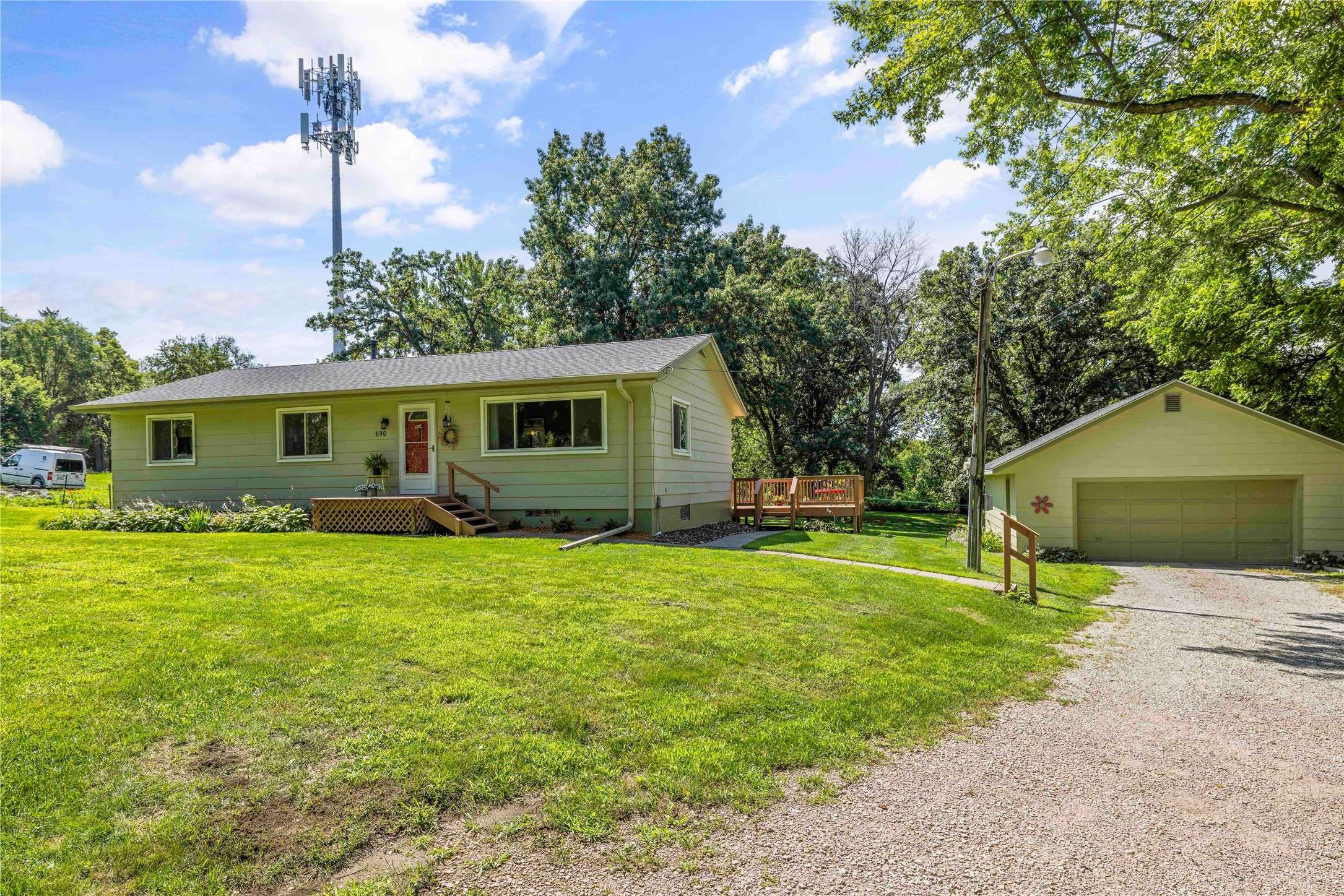 Des Moines, IA 50313,690 NW 66th Avenue