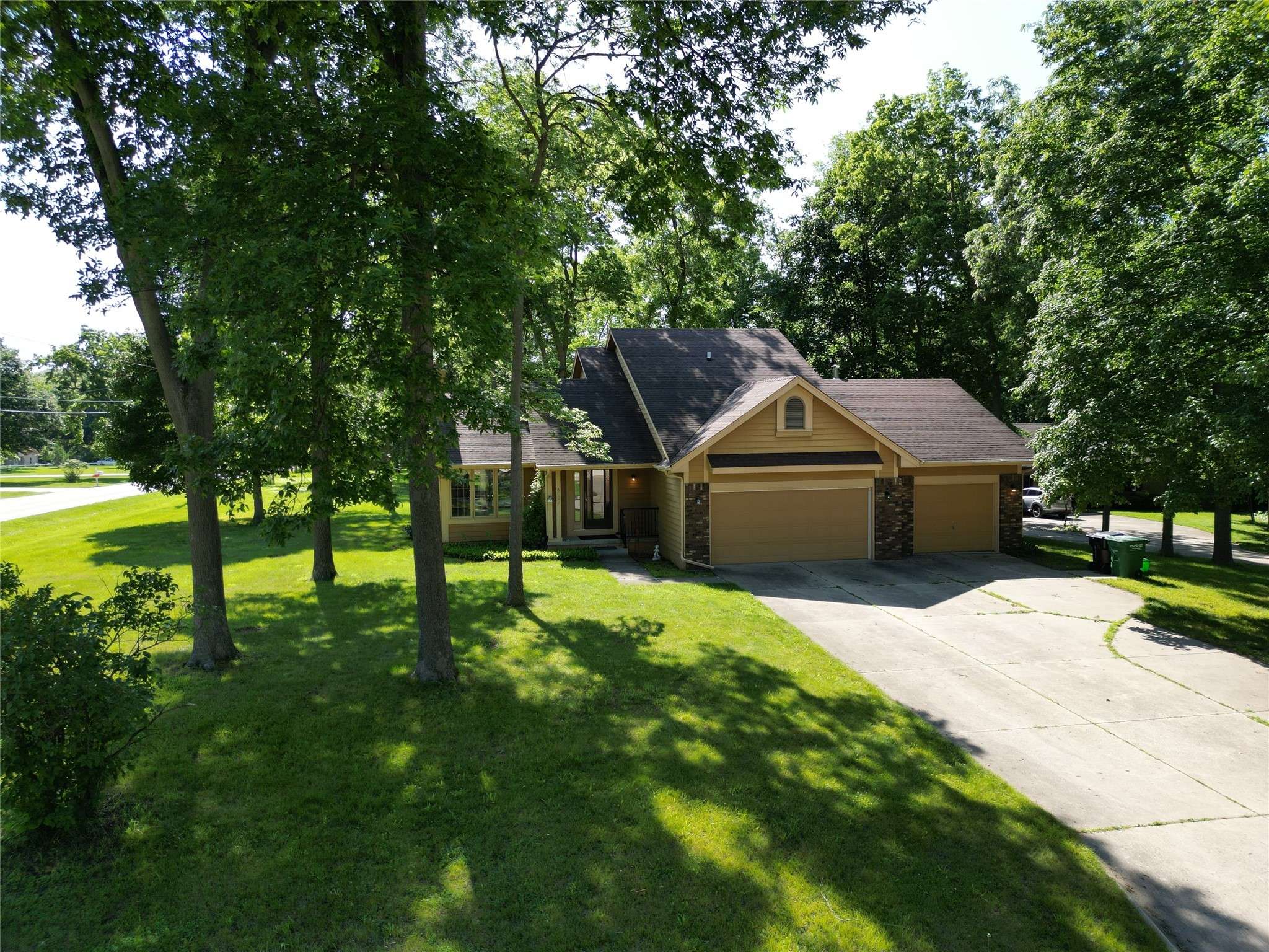 Des Moines, IA 50313,6020 NE 9th Street