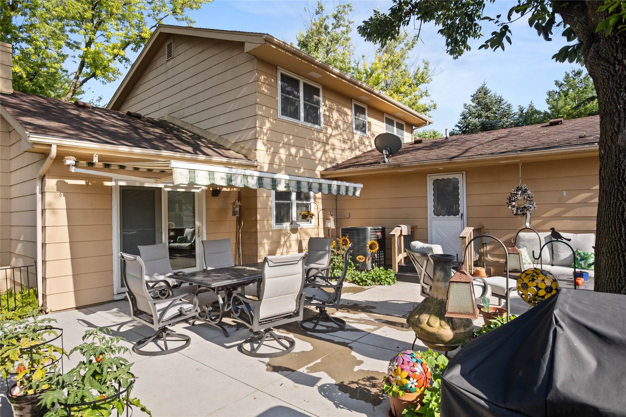 Altoona, IA 50009,110 10th Avenue NW