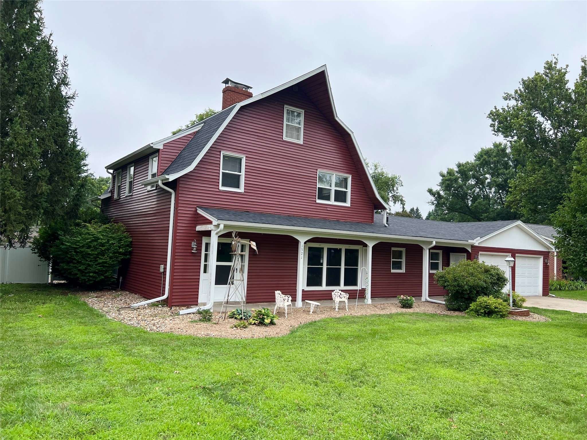 Newton, IA 50208,1321 W 13th Street S